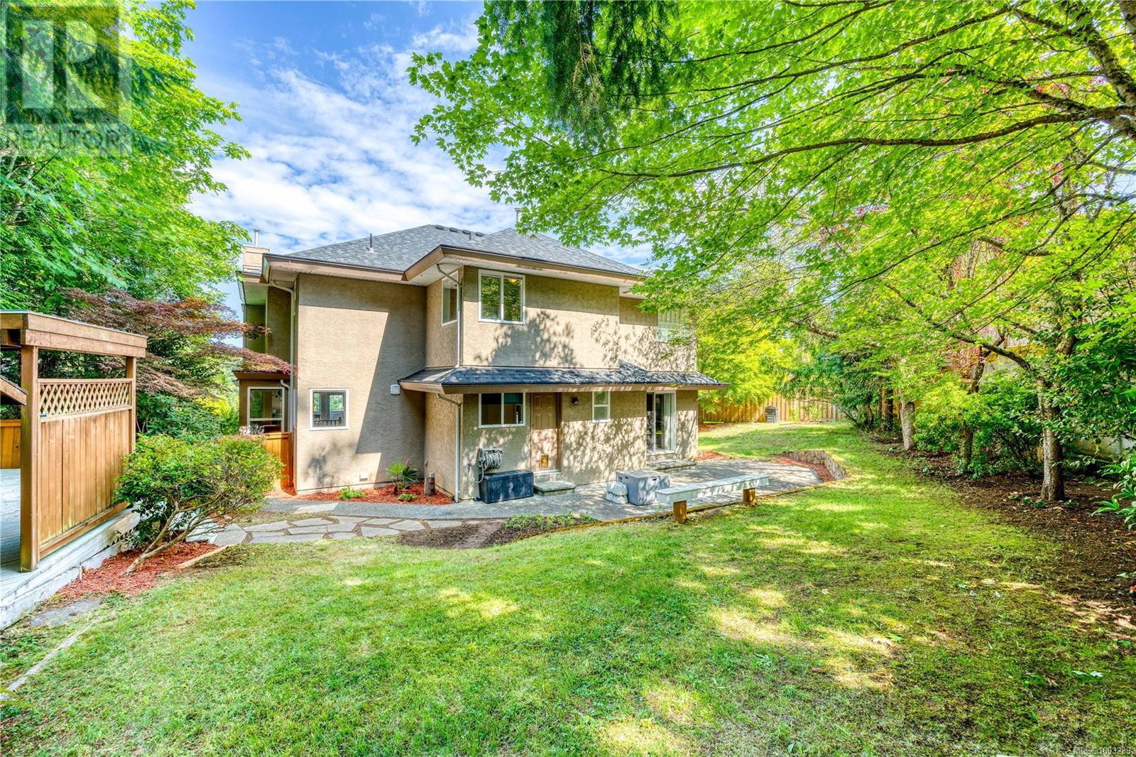 5352 Coastview Pl, Nanaimo