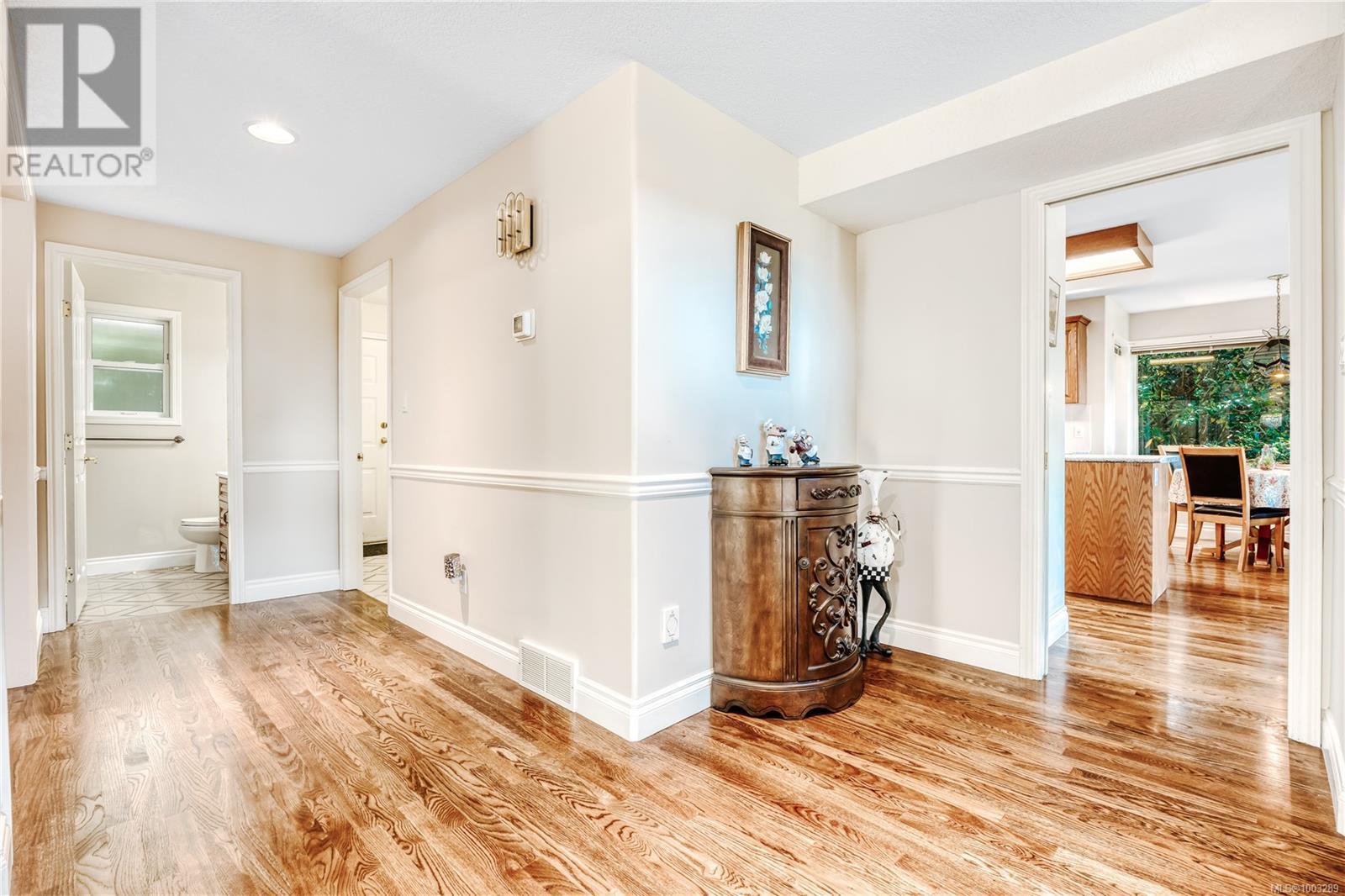 5352 Coastview Pl, Nanaimo