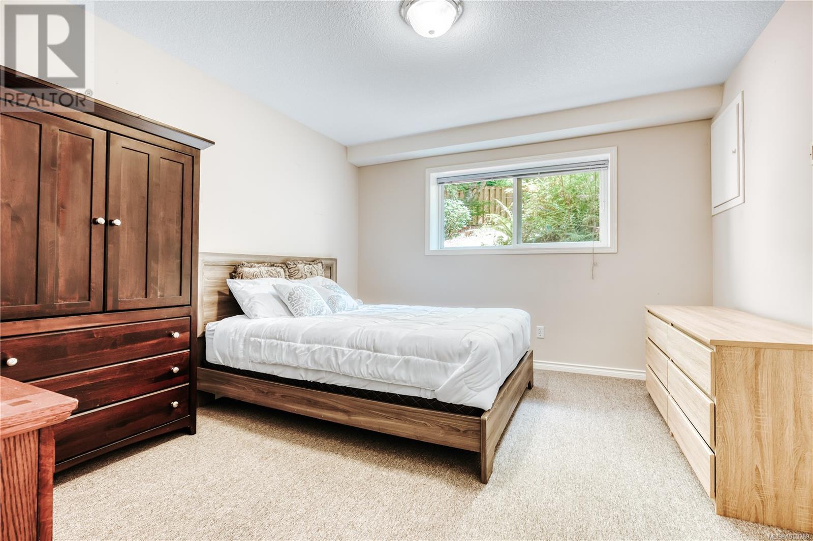 5352 Coastview Pl, Nanaimo