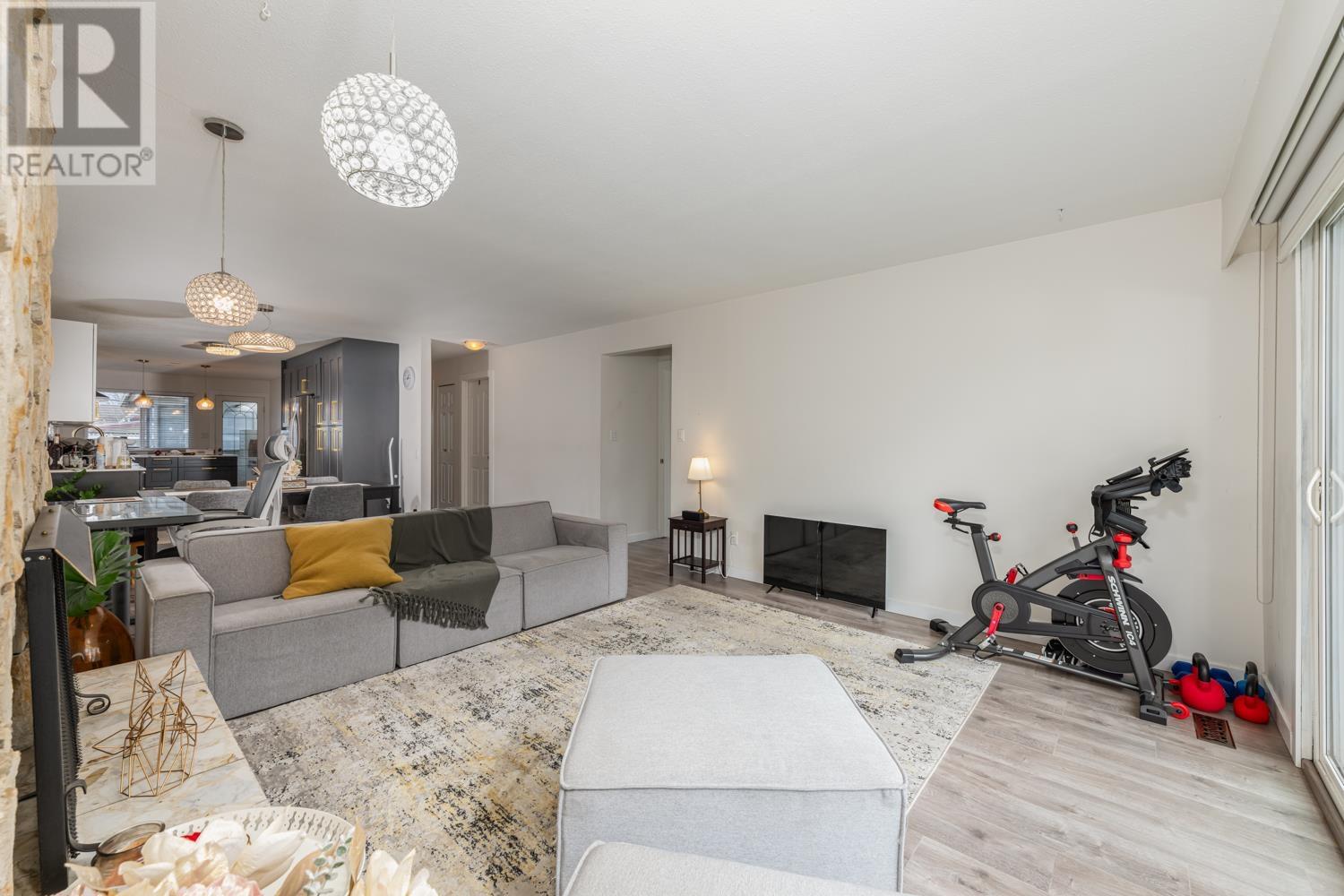 3661 E 27TH AVENUE, Vancouver
