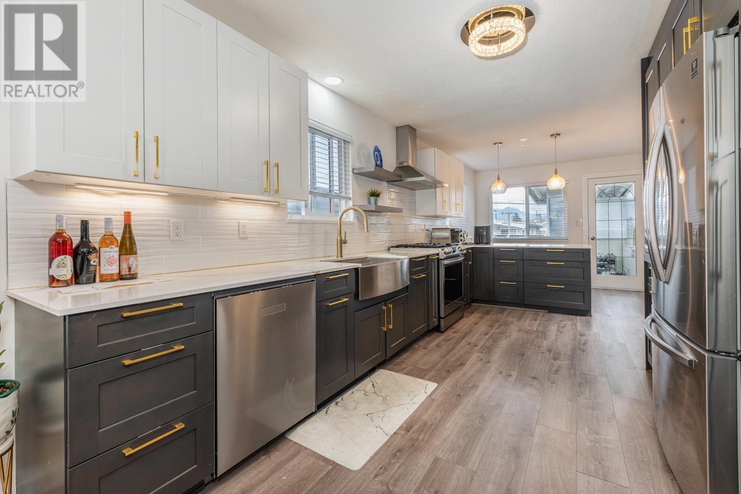 3661 E 27TH AVENUE, Vancouver