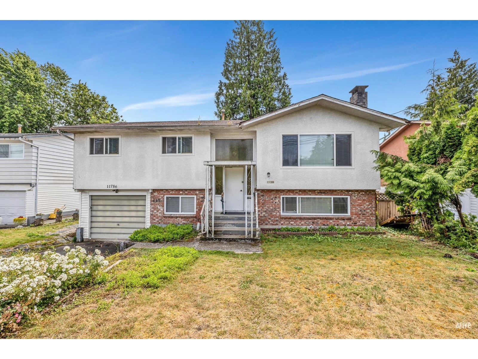 Photo 2 of 11786 86 Avenue, Delta BC