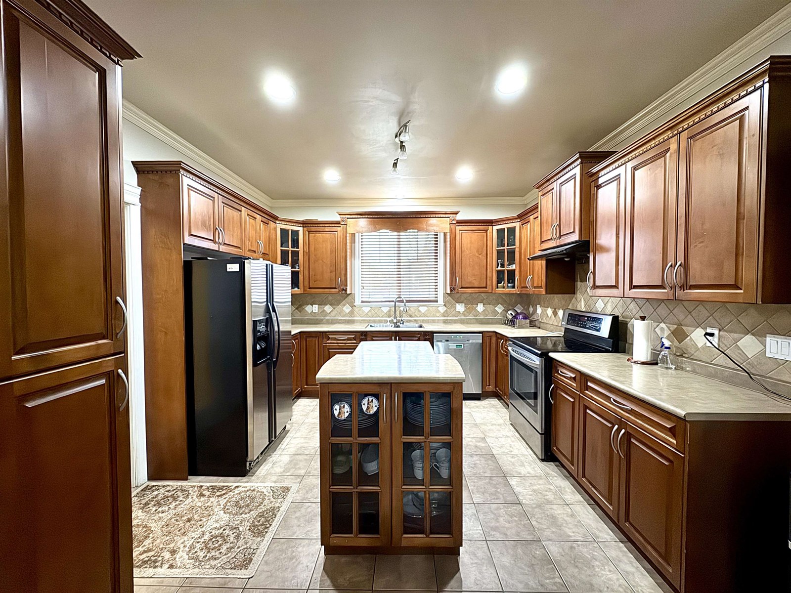 Photo 12 of 14496 74 Avenue, Surrey BC