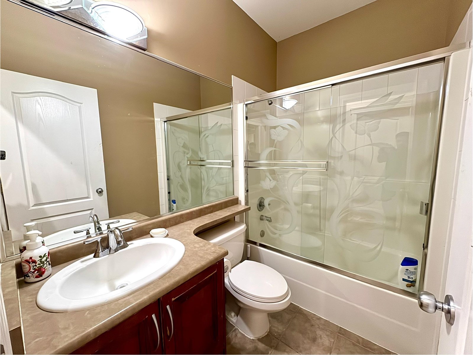 Photo 11 of 14496 74 Avenue, Surrey BC