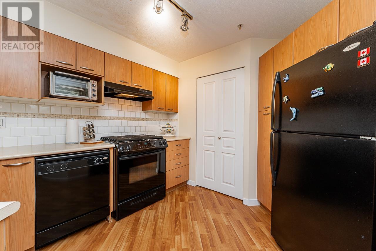 Photo 17 of 206 2958 Silver Springs Boulevard, Coquitlam BC