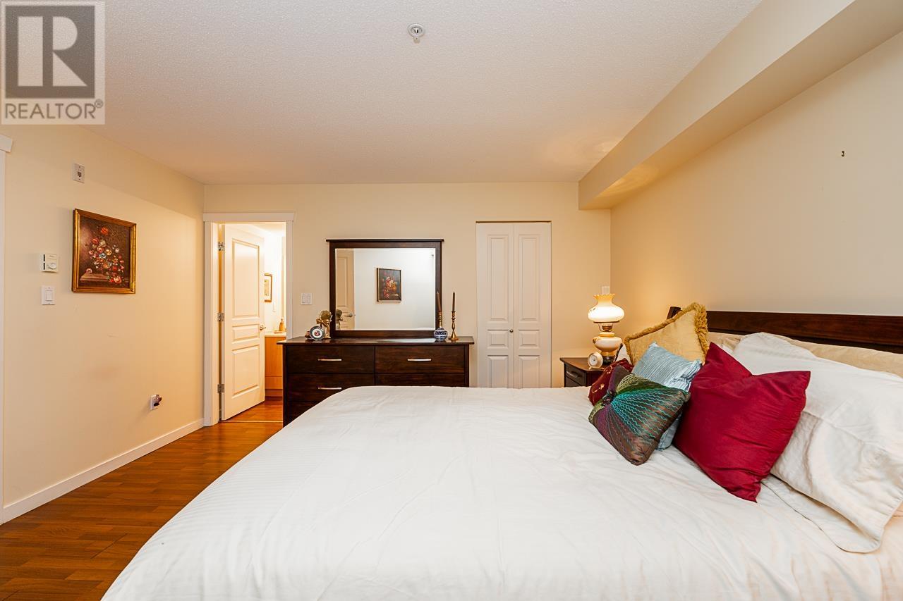 Photo 7 of 206 2958 Silver Springs Boulevard, Coquitlam BC