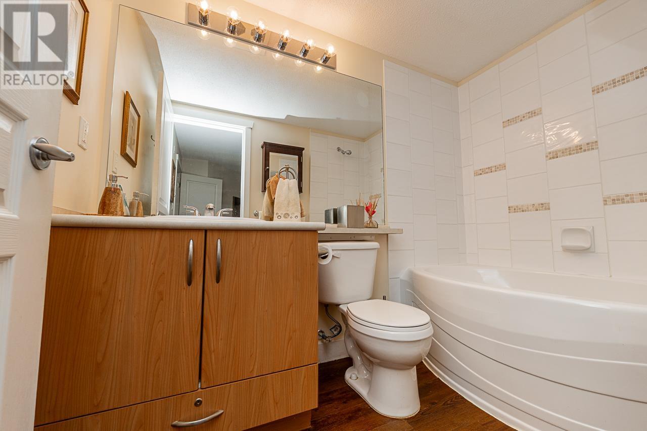 Photo 16 of 206 2958 Silver Springs Boulevard, Coquitlam BC