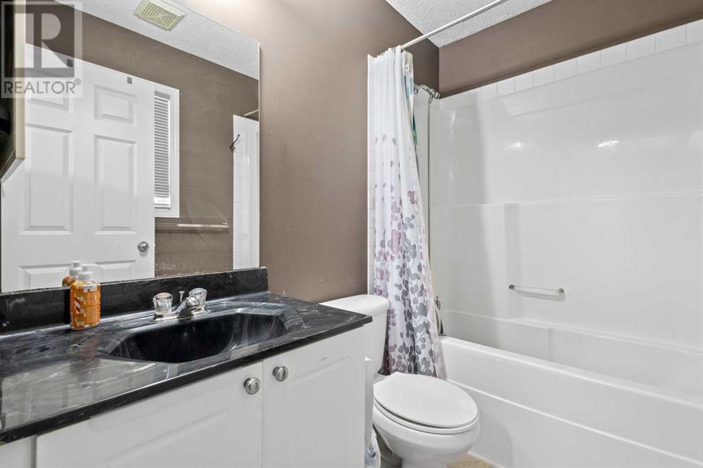 Single Family House for Sale in  Saddlebrook Place NE Saddle Ridge Calgary 