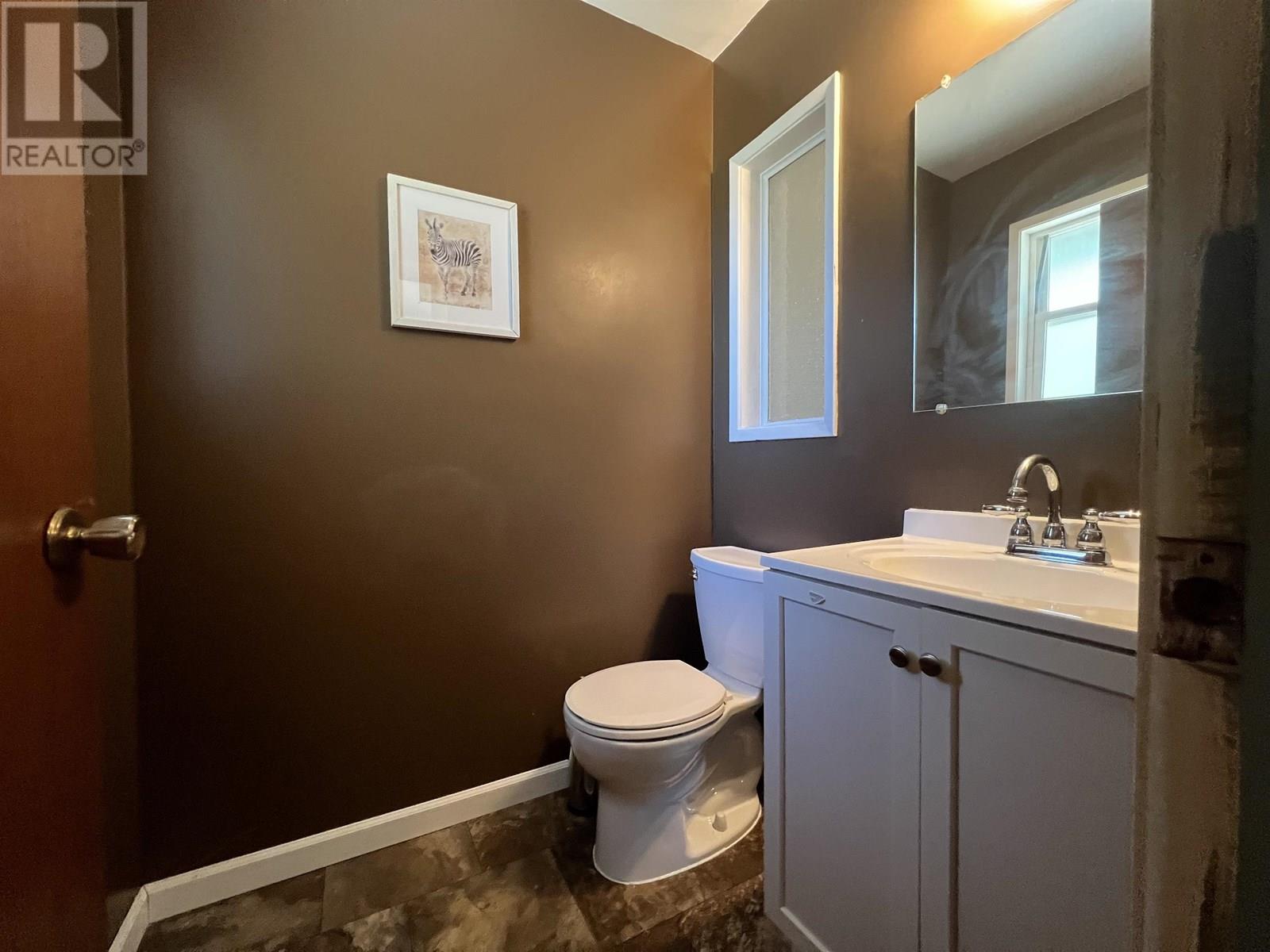 Photo 5 of 5185 N Whitworth Crescent, Delta BC
