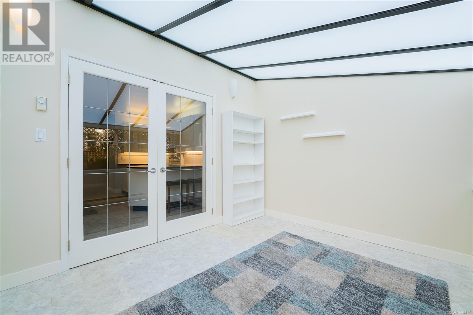 #101 145 NEWCASTLE AVE - Image 12
