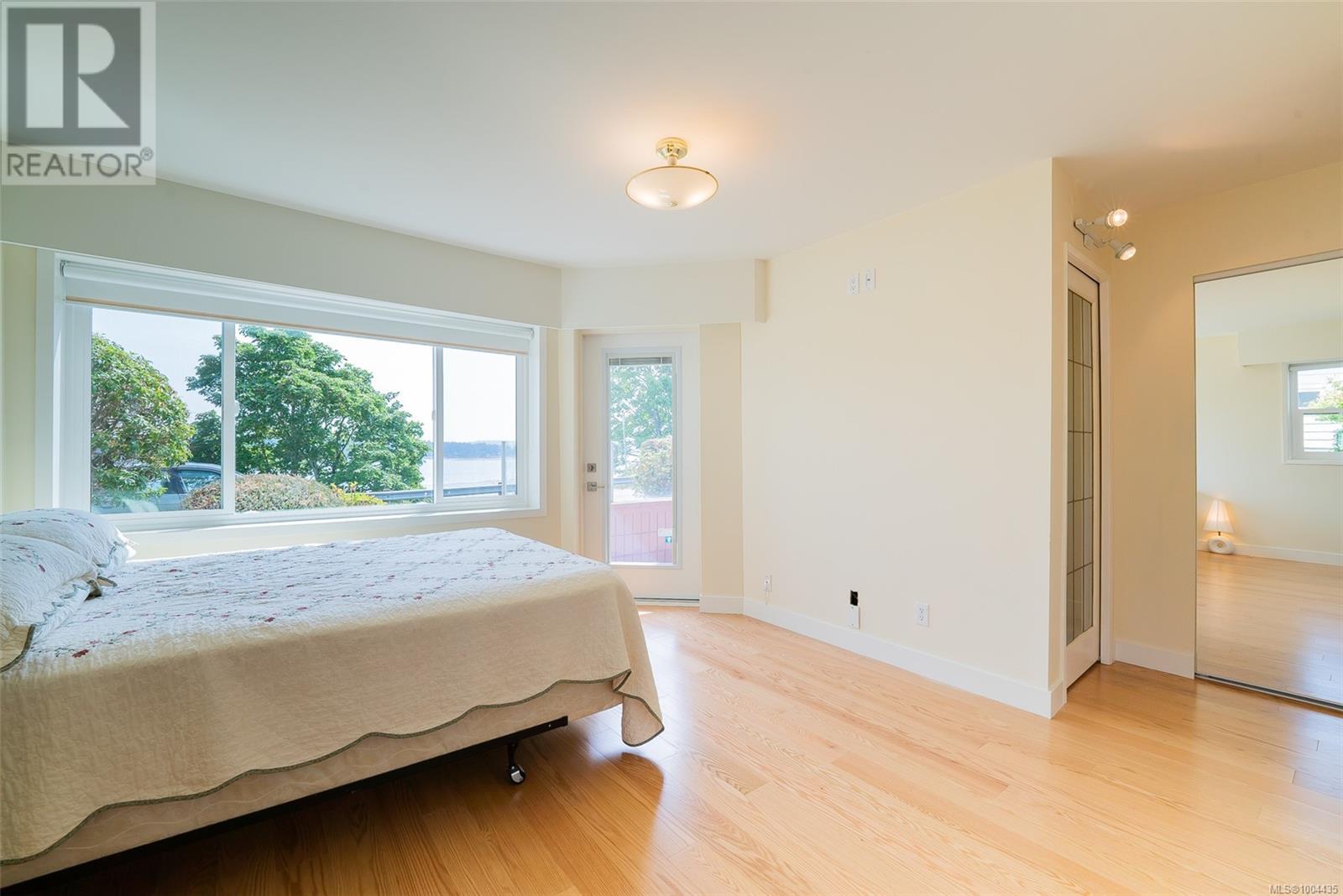 #101 145 NEWCASTLE AVE - Image 22