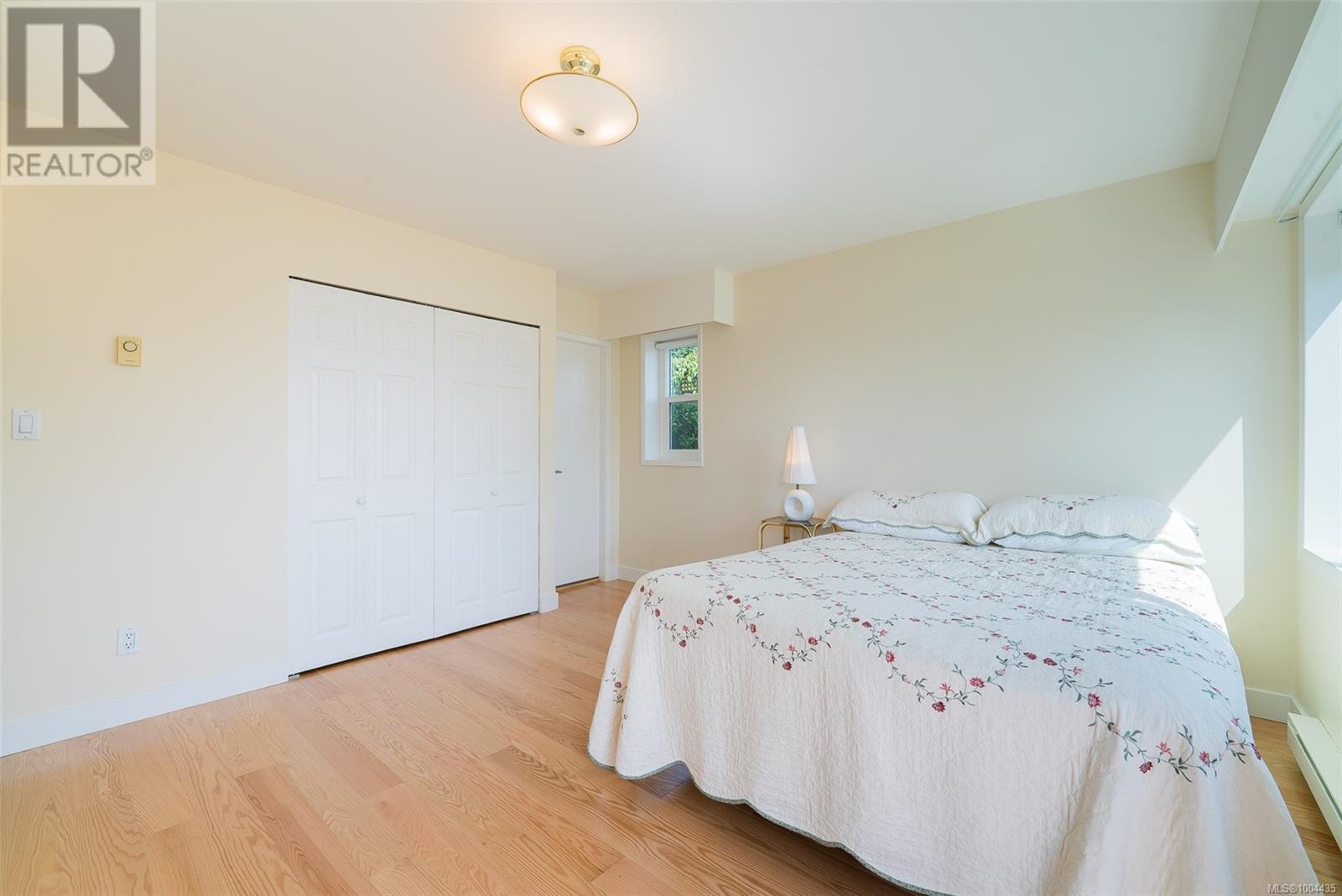 #101 145 NEWCASTLE AVE - Image 23