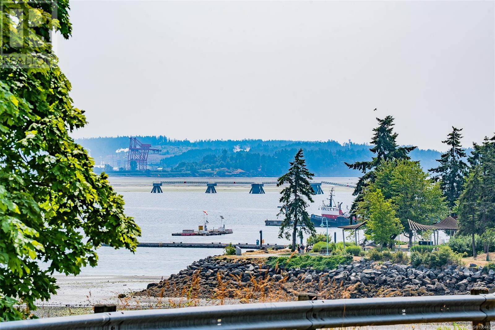 #101 145 NEWCASTLE AVE - Image 34