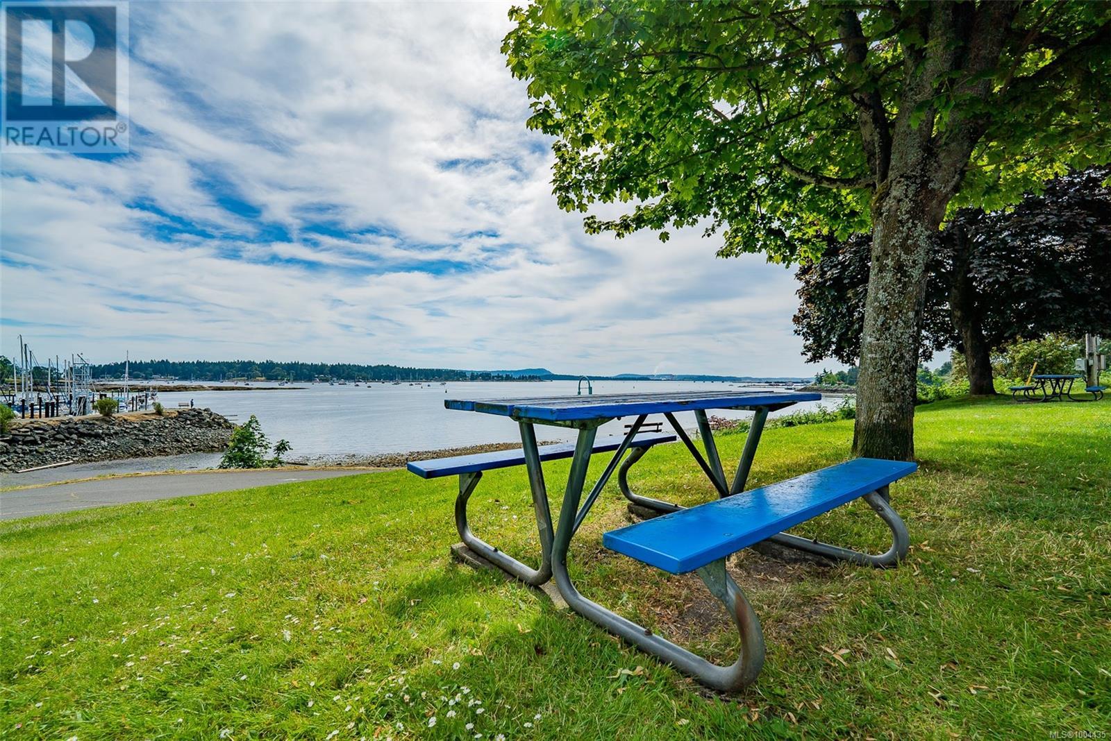 #101 145 NEWCASTLE AVE - Image 40