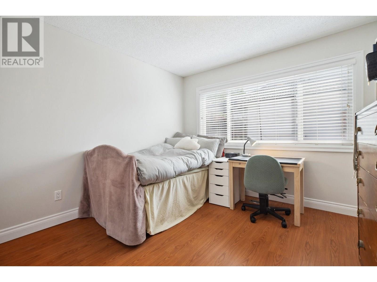 Photo 15 of 7347 Queenston Court, Burnaby BC