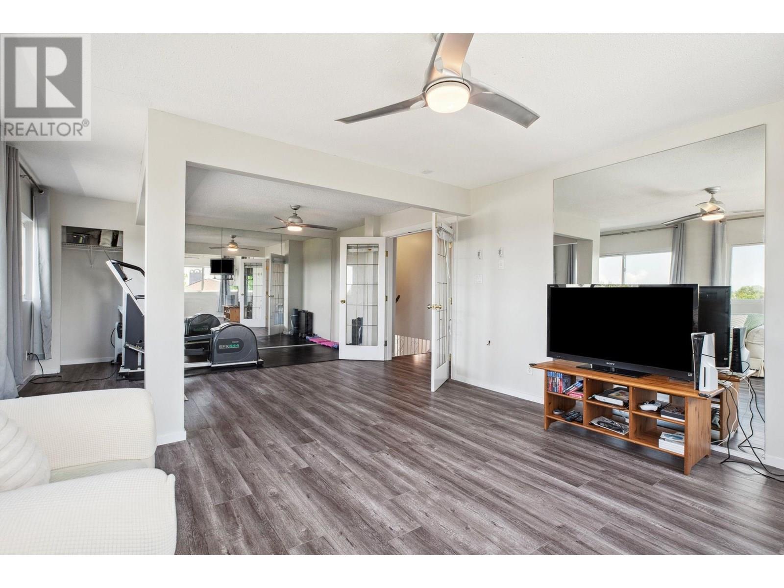Photo 20 of 7347 Queenston Court, Burnaby BC