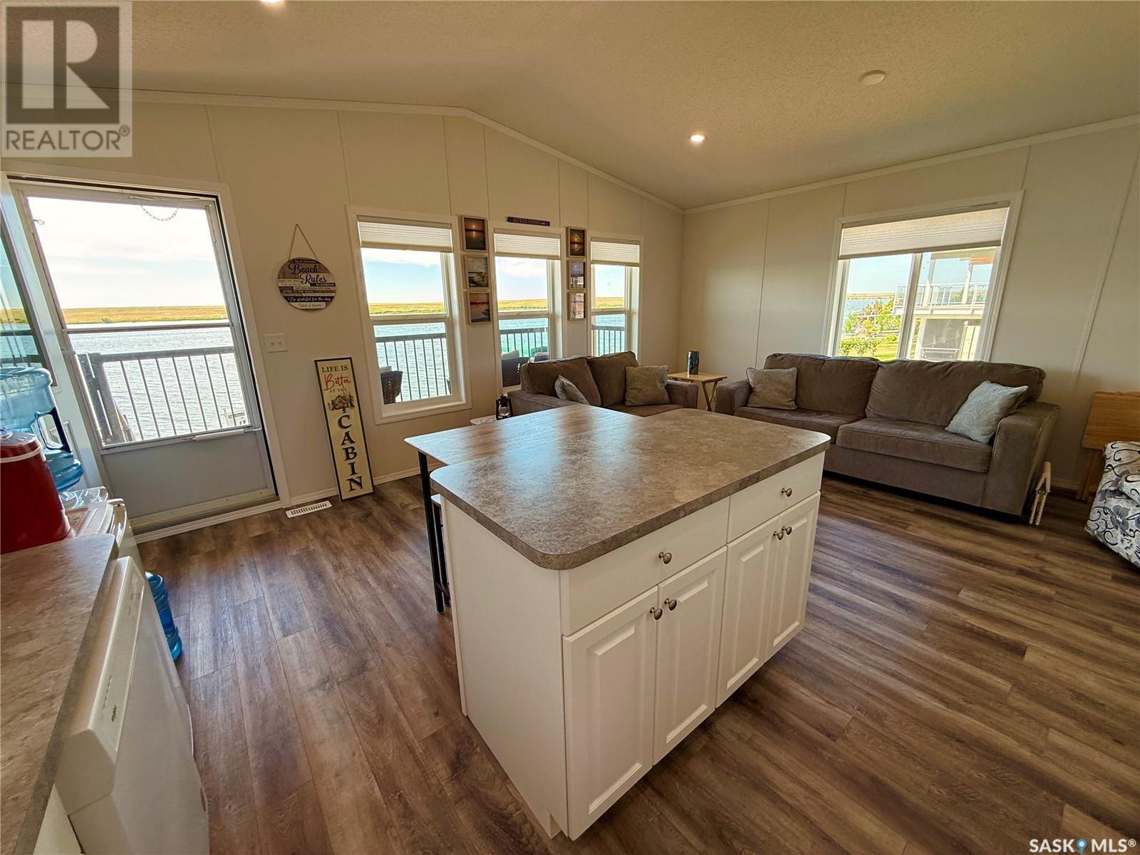 Photo 6 of 11 Lakeview Drive, Webb Rm No 138 SK