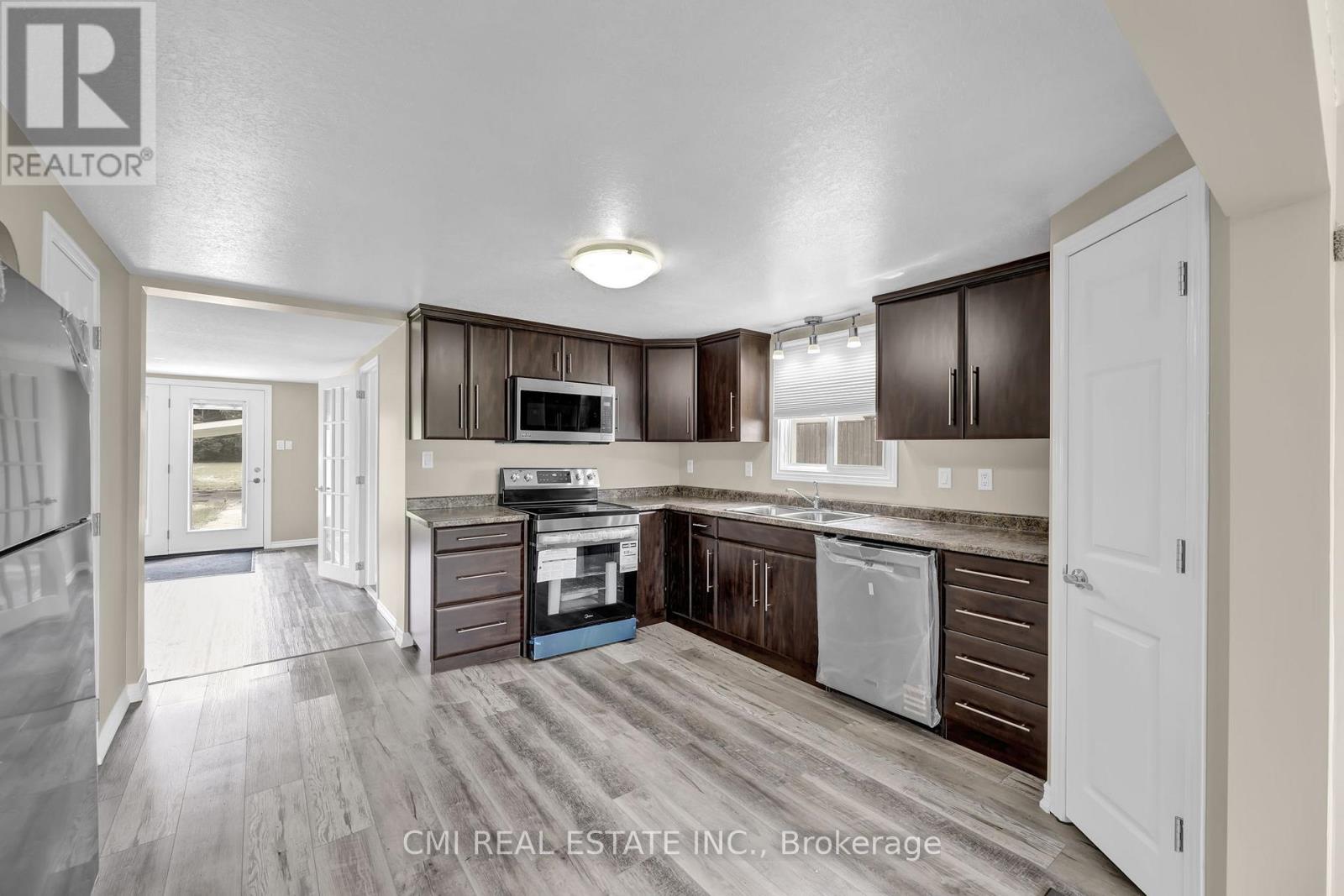 Photo 21 of 5840 Telfer Road, Sarnia ON