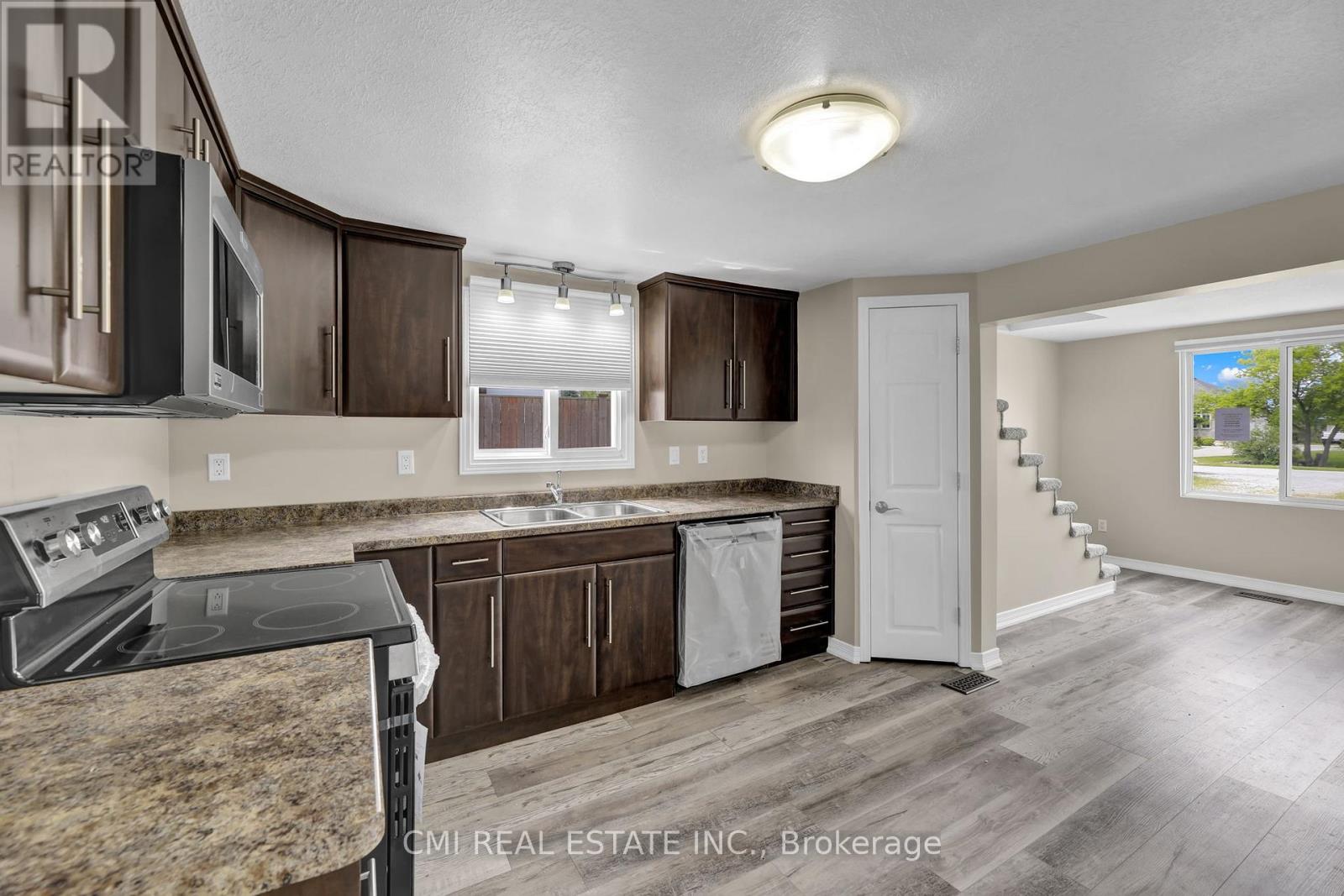 Photo 28 of 5840 Telfer Road, Sarnia ON