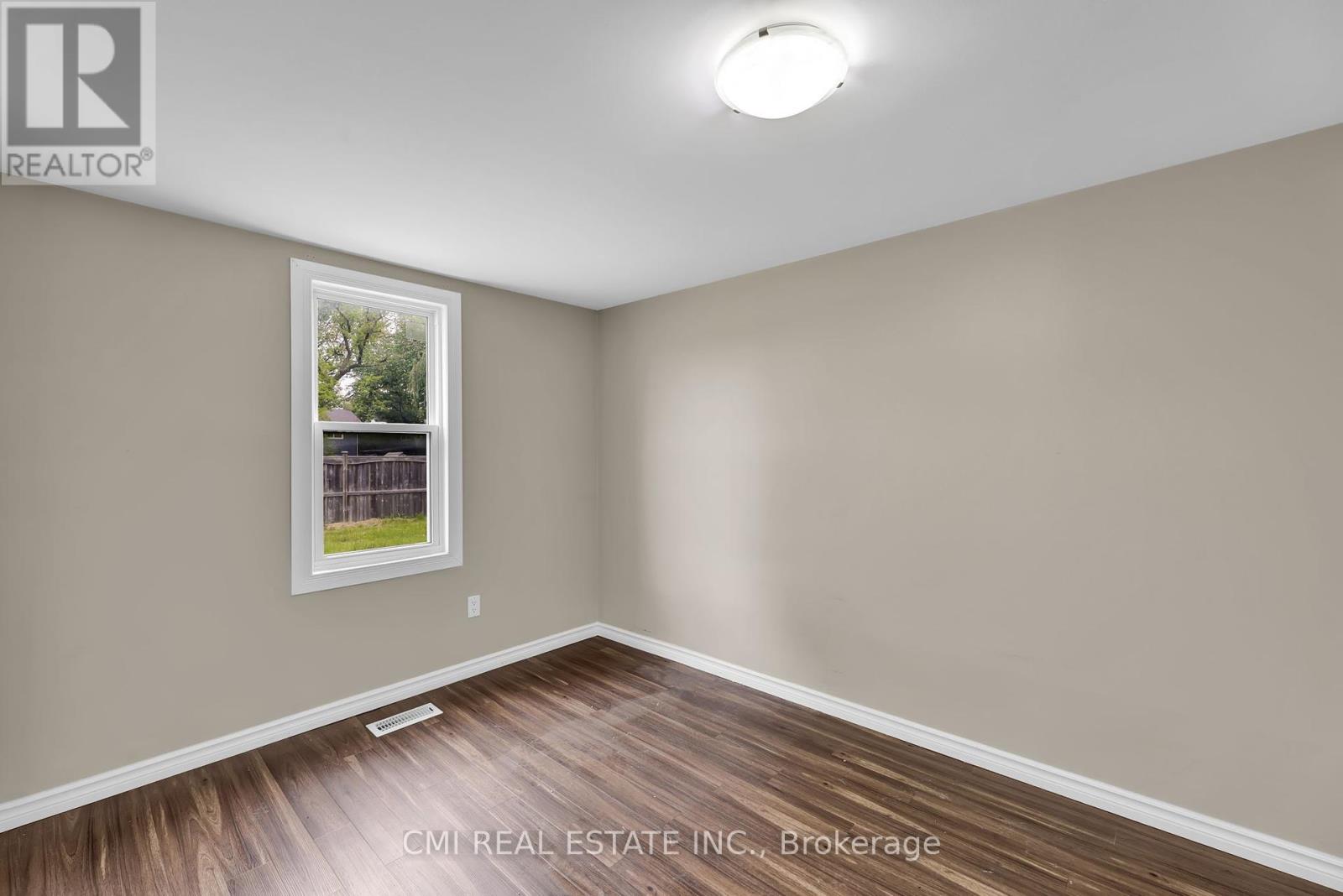 Photo 33 of 5840 Telfer Road, Sarnia ON