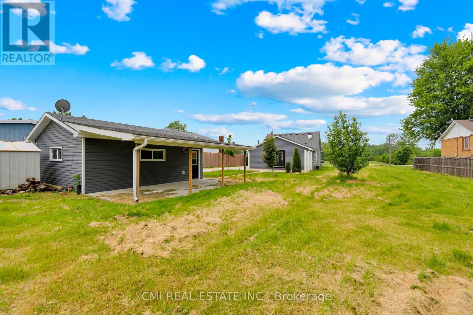 Photo 10 of 5840 Telfer Road, Sarnia ON