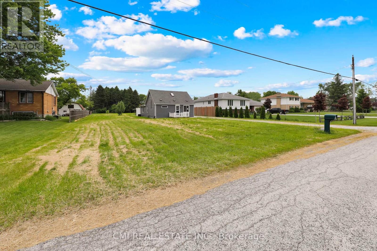Photo 31 of 5840 Telfer Road, Sarnia ON