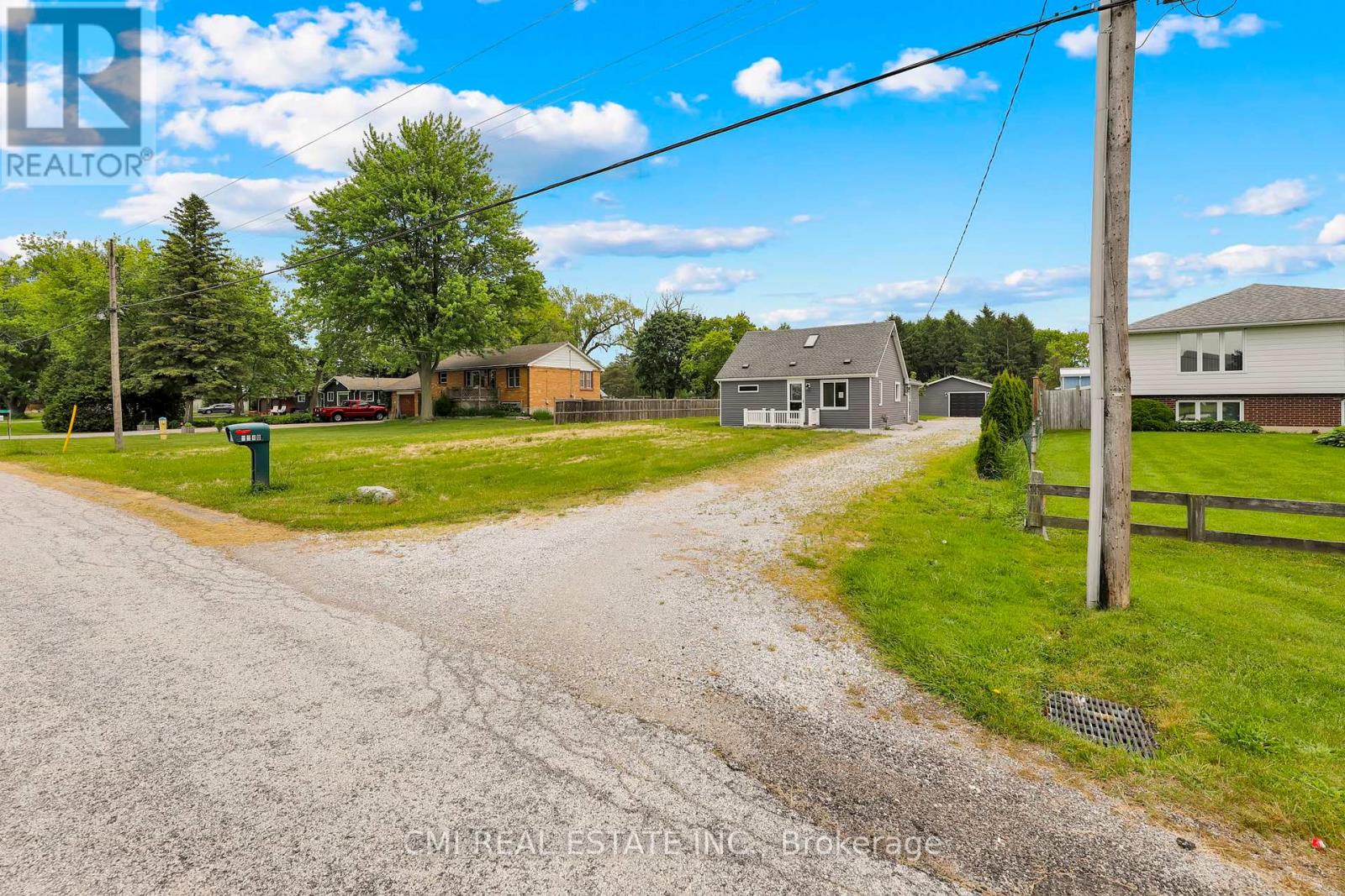 Photo 3 of 5840 Telfer Road, Sarnia ON