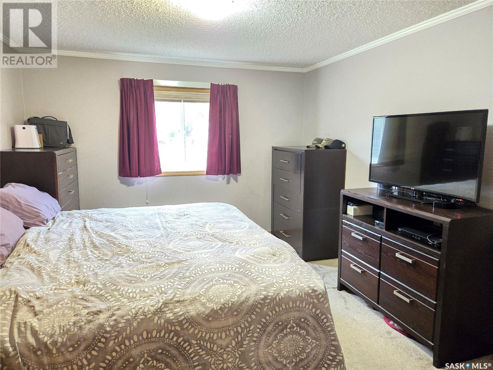 Photo 15 of 112 2nd Avenue, Macrorie SK