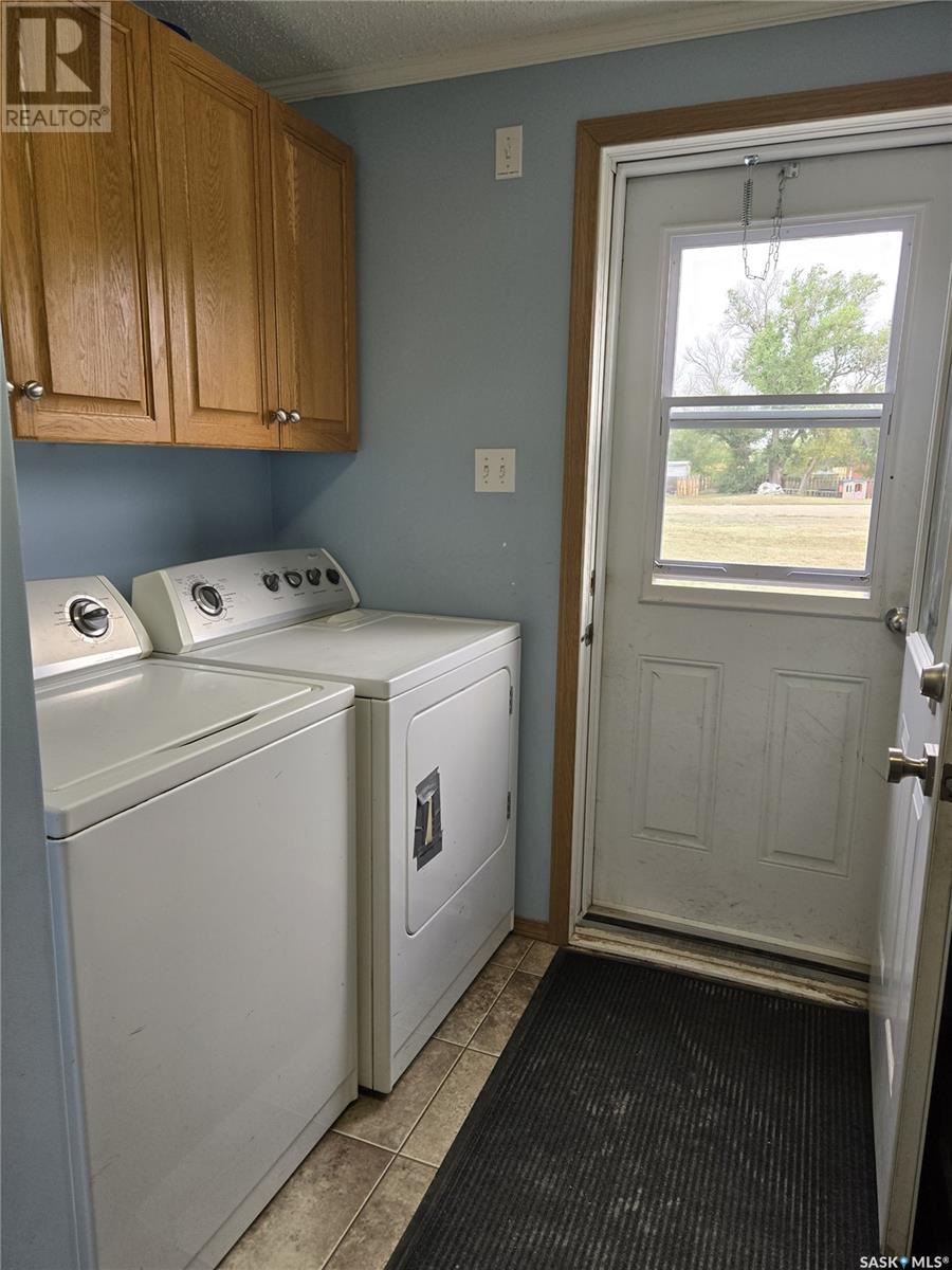 Photo 19 of 112 2nd Avenue, Macrorie SK