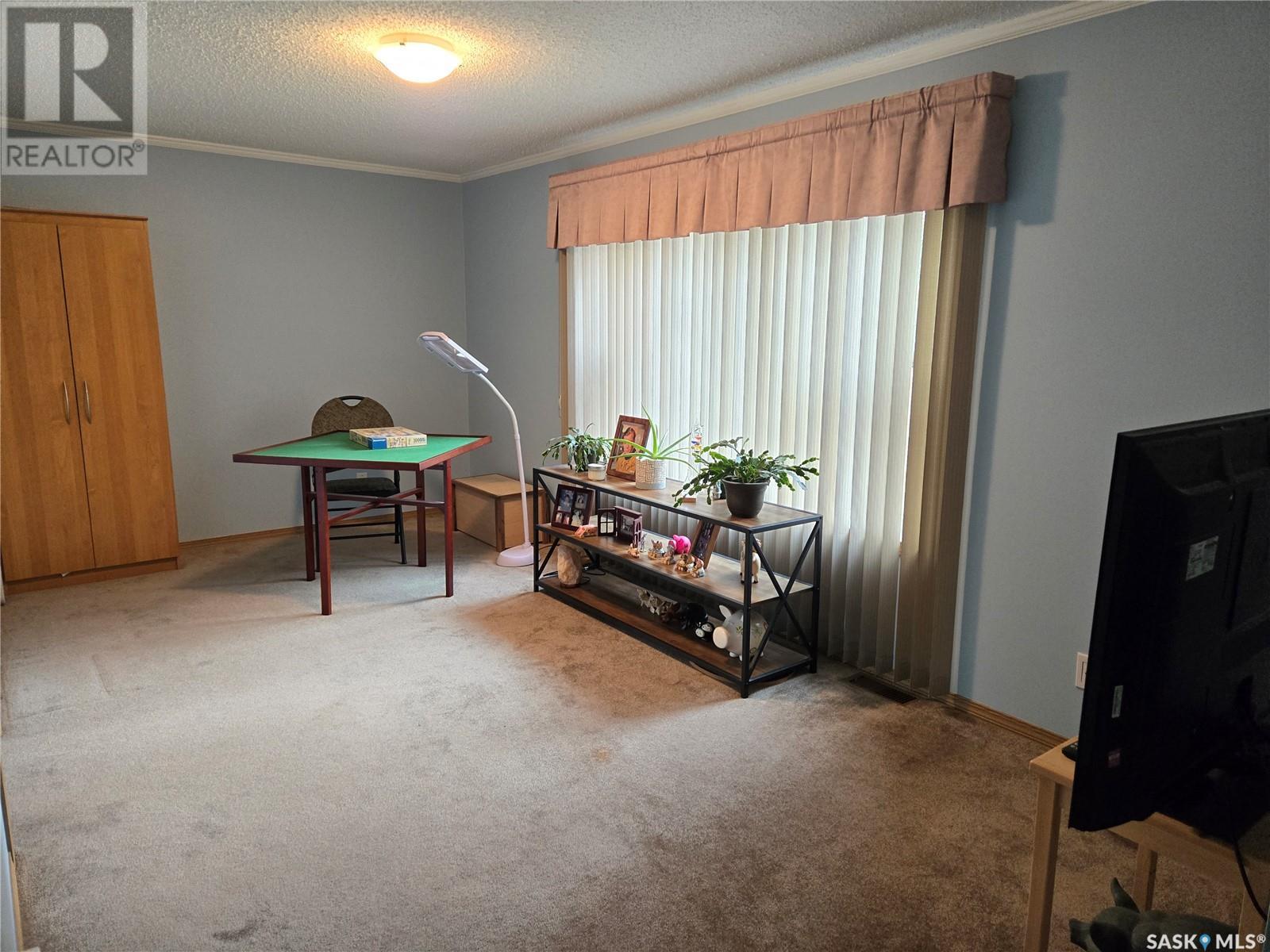 Photo 6 of 112 2nd Avenue, Macrorie SK