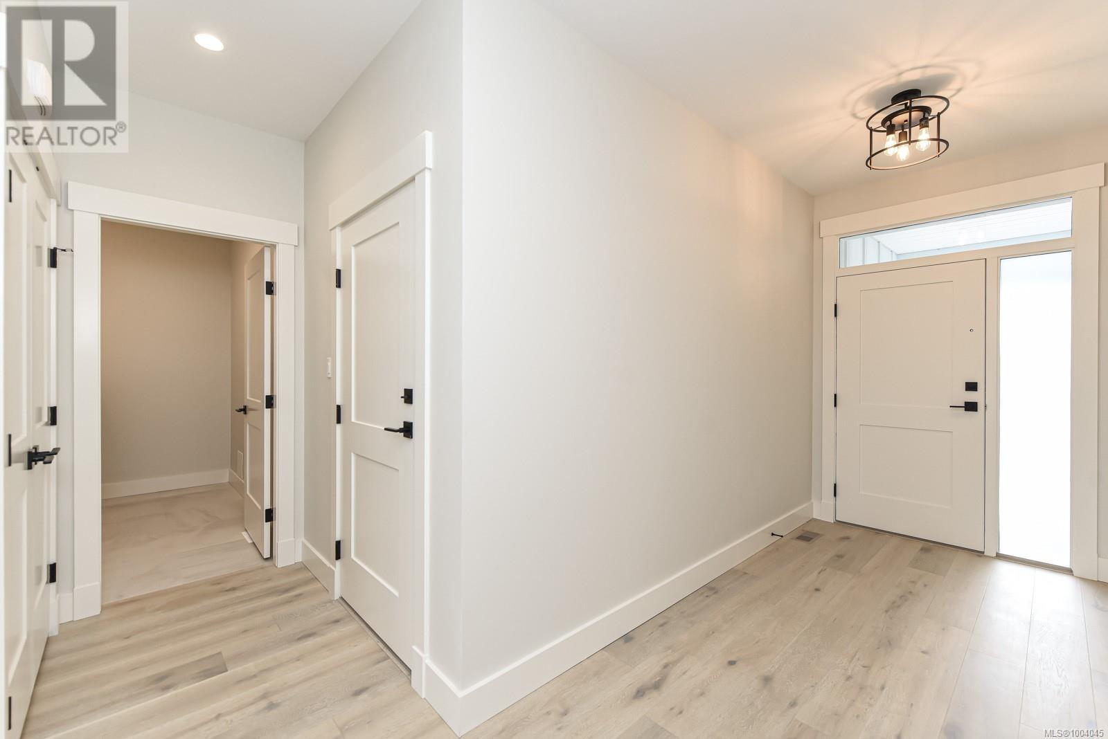 1834 Crown Isle Blvd, Courtenay