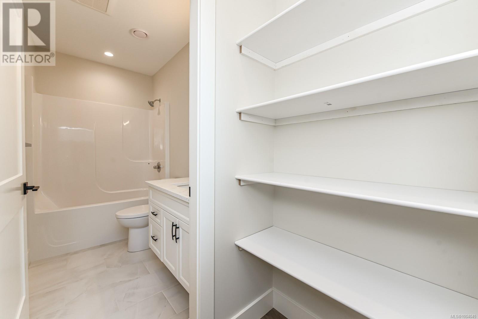 1834 Crown Isle Blvd, Courtenay