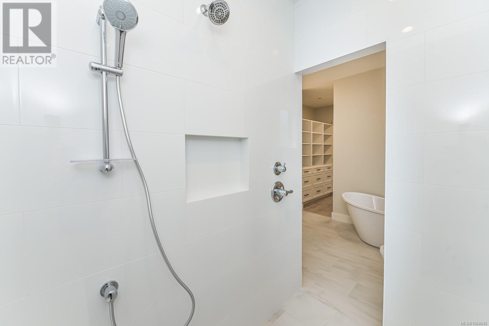 1834 Crown Isle Blvd, Courtenay