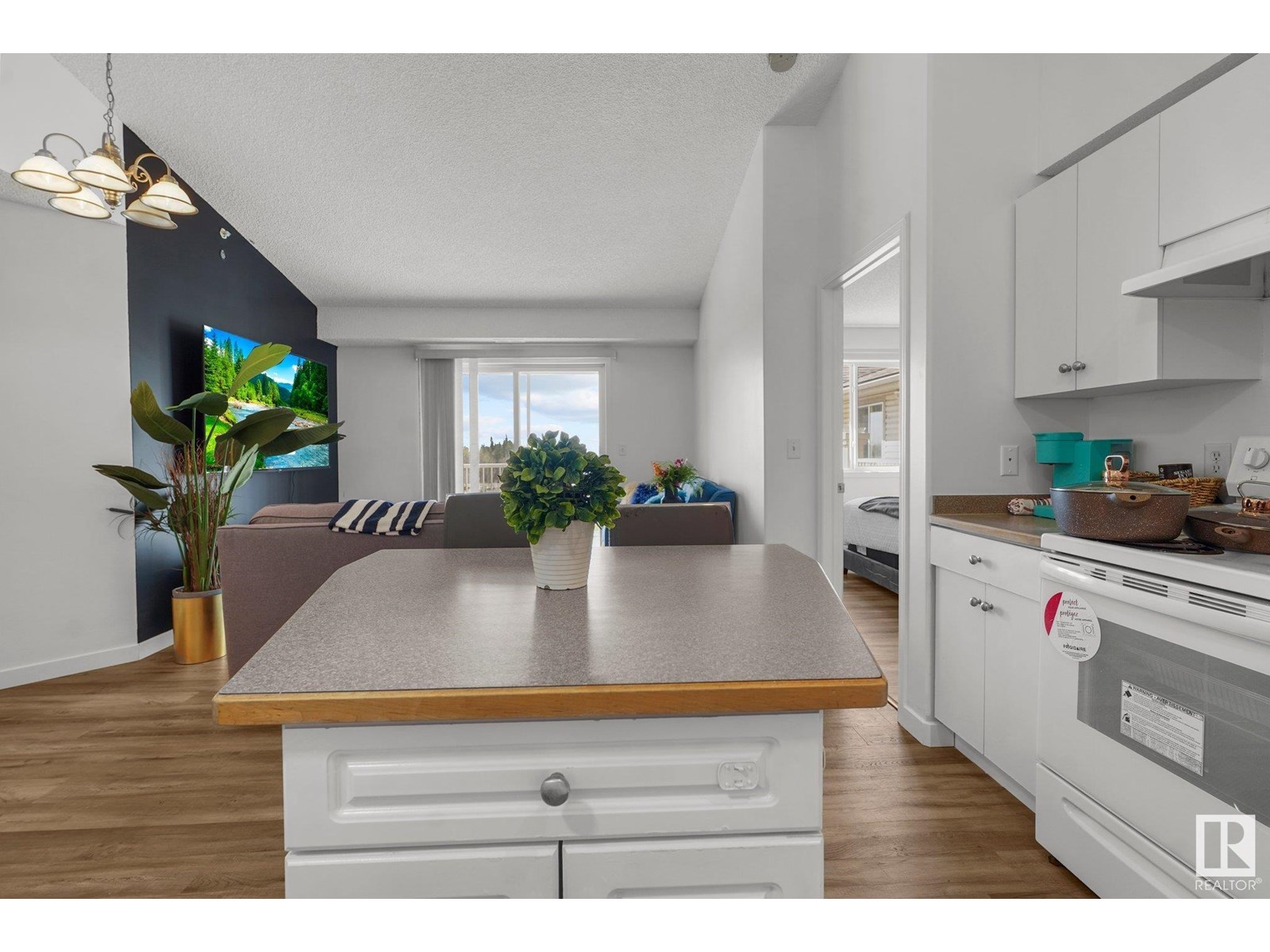 Photo 14 of 502 7511 171 St Nw, Edmonton AB