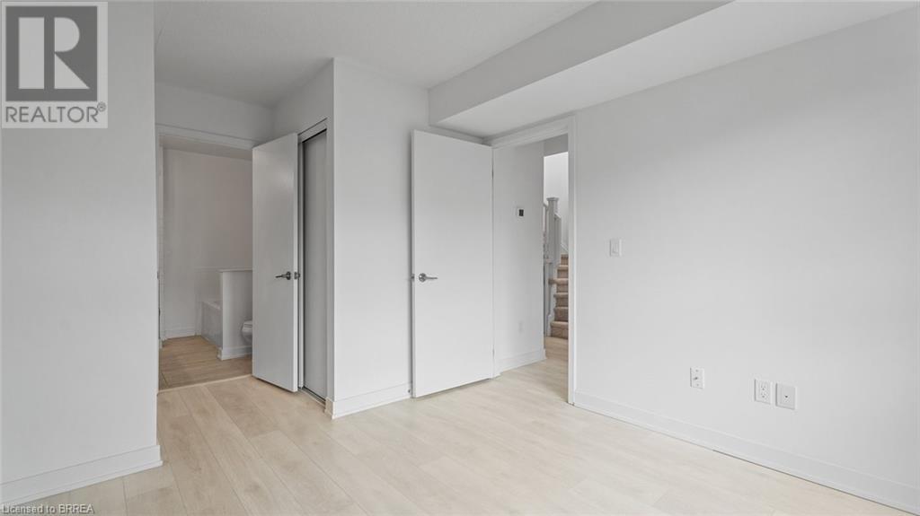 Photo 24 of 1121 Cooke Boulevard Unit 21, Burlington ON