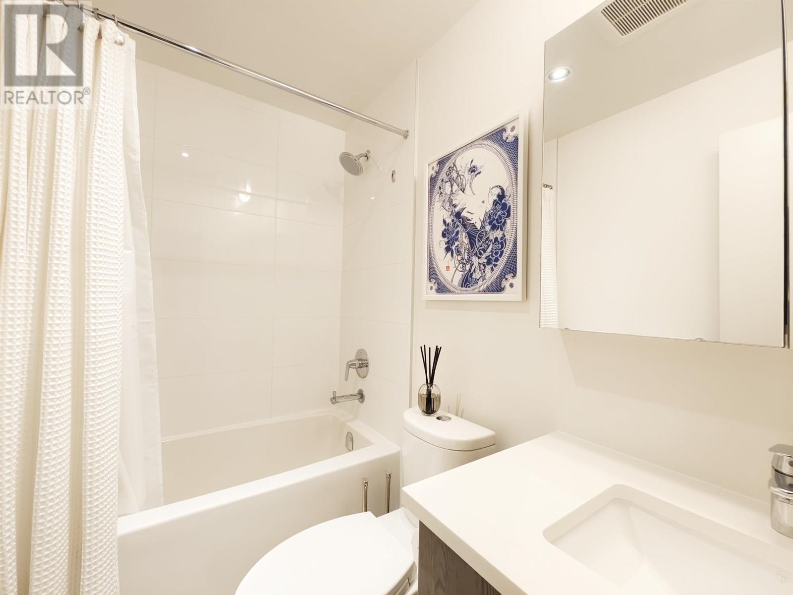 Photo 8 of 1605 691 North Road, Coquitlam BC