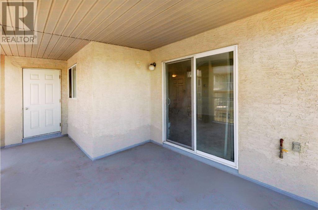 Single Family House for Sale in   Citadel Meadow Point NW Citadel Calgary 