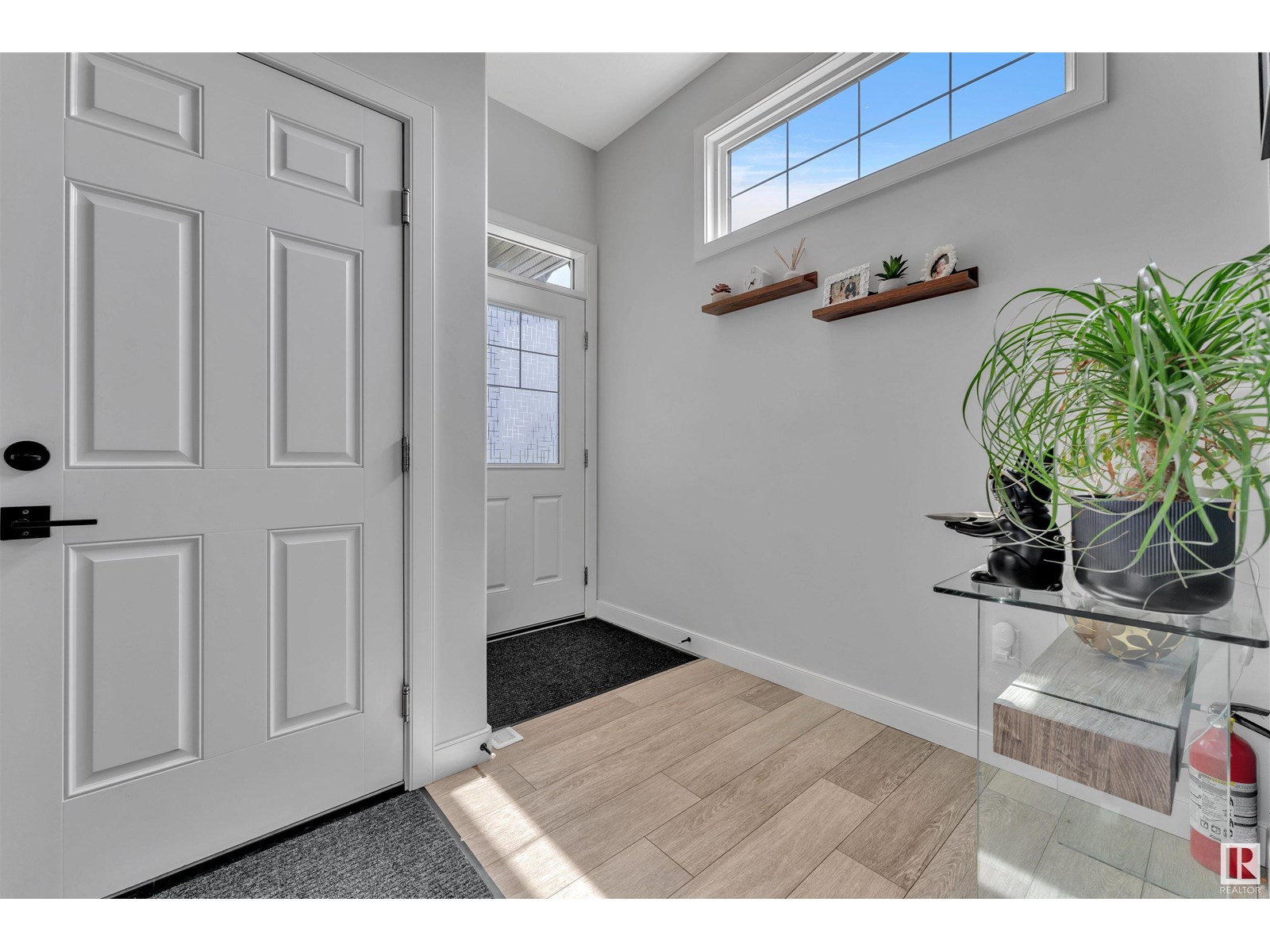 Photo 5 of 4104 Hawthorn Co Sw, Edmonton AB
