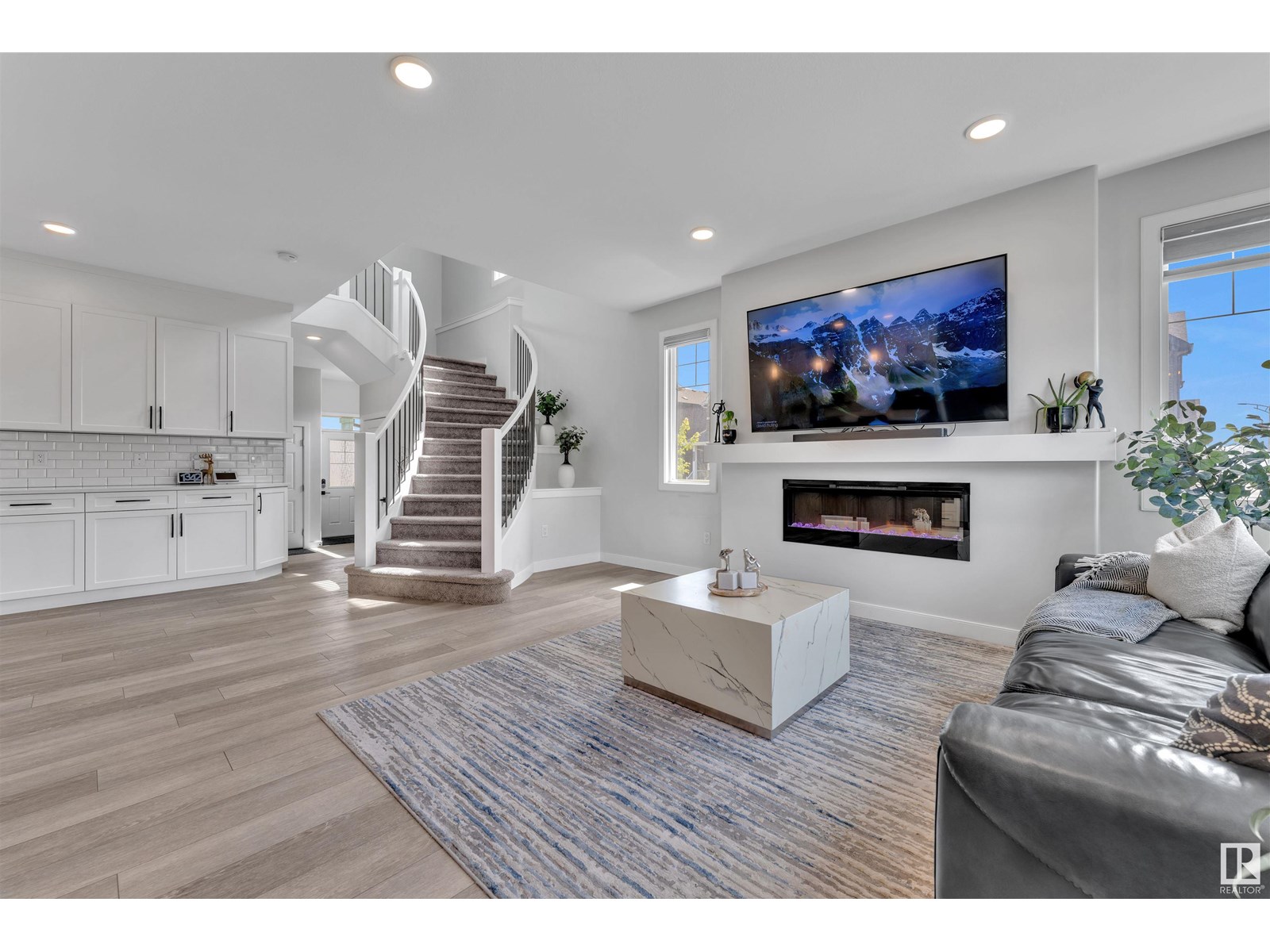 Photo 16 of 4104 Hawthorn Co Sw, Edmonton AB
