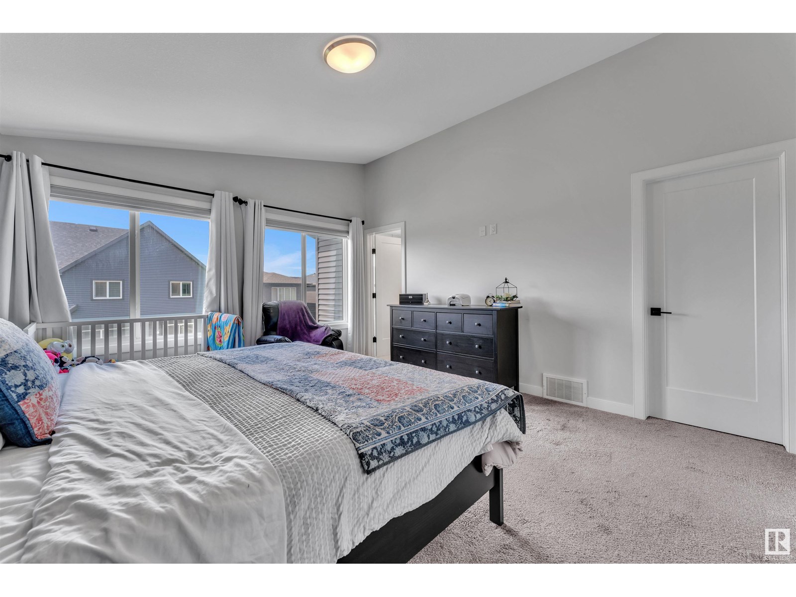 Photo 31 of 4104 Hawthorn Co Sw, Edmonton AB