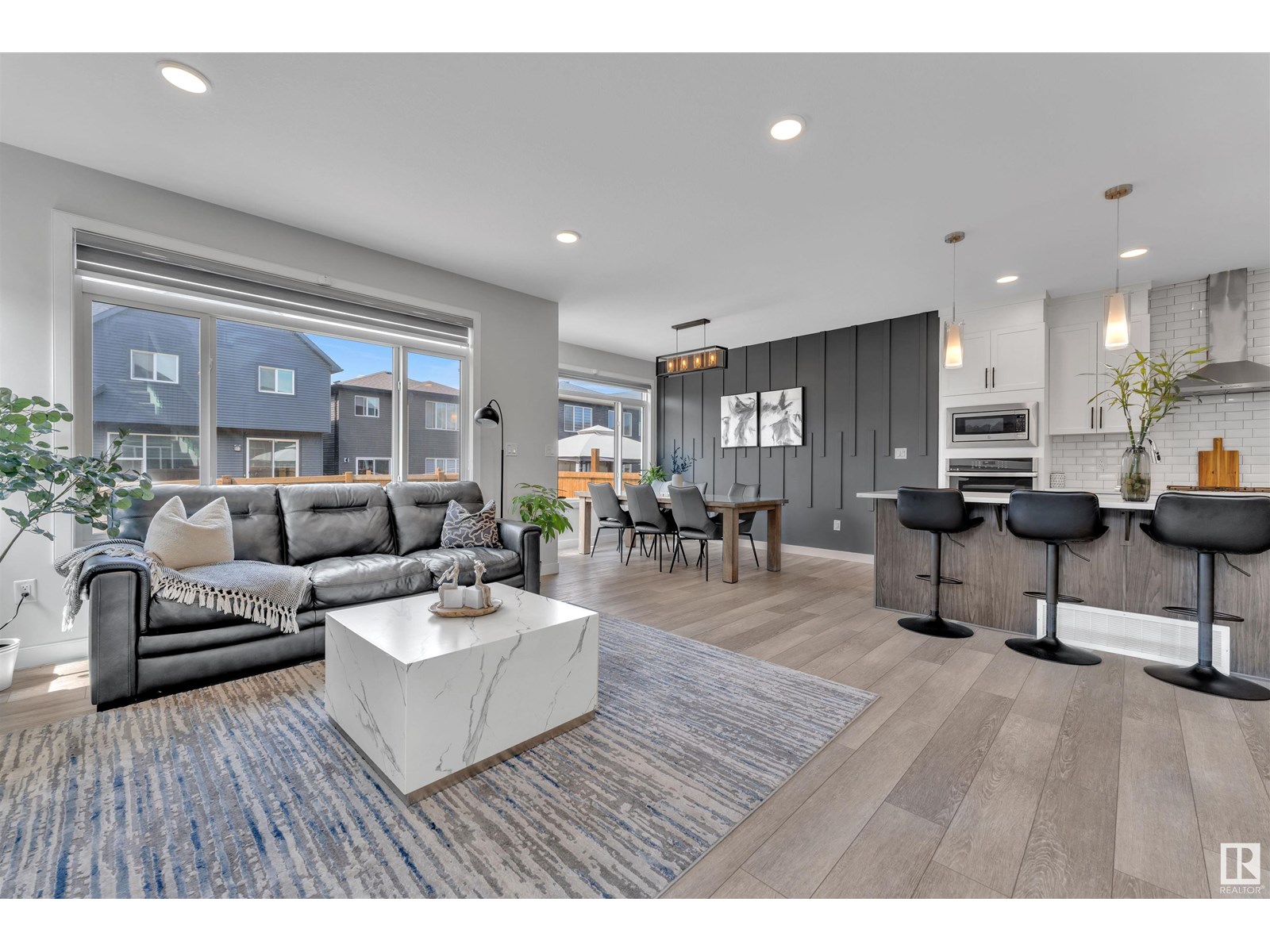 Photo 11 of 4104 Hawthorn Co Sw, Edmonton AB