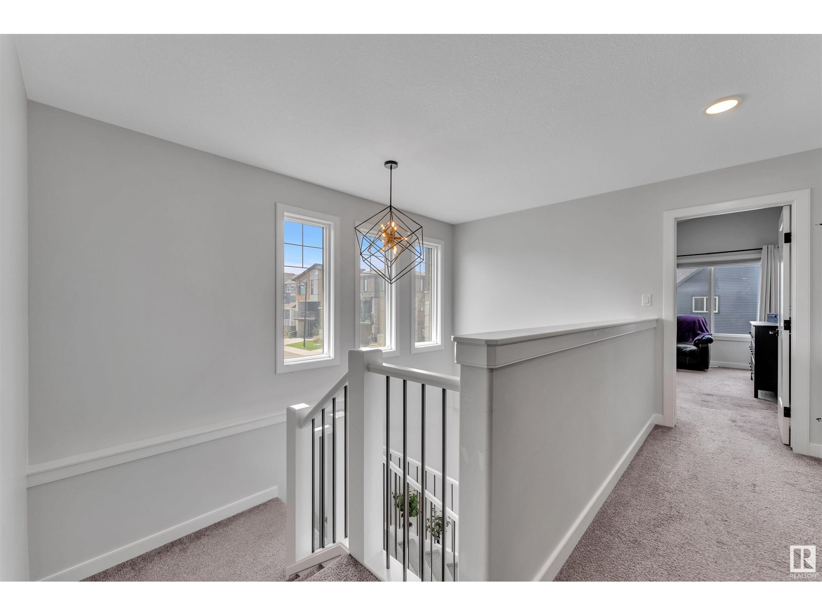 Photo 23 of 4104 Hawthorn Co Sw, Edmonton AB