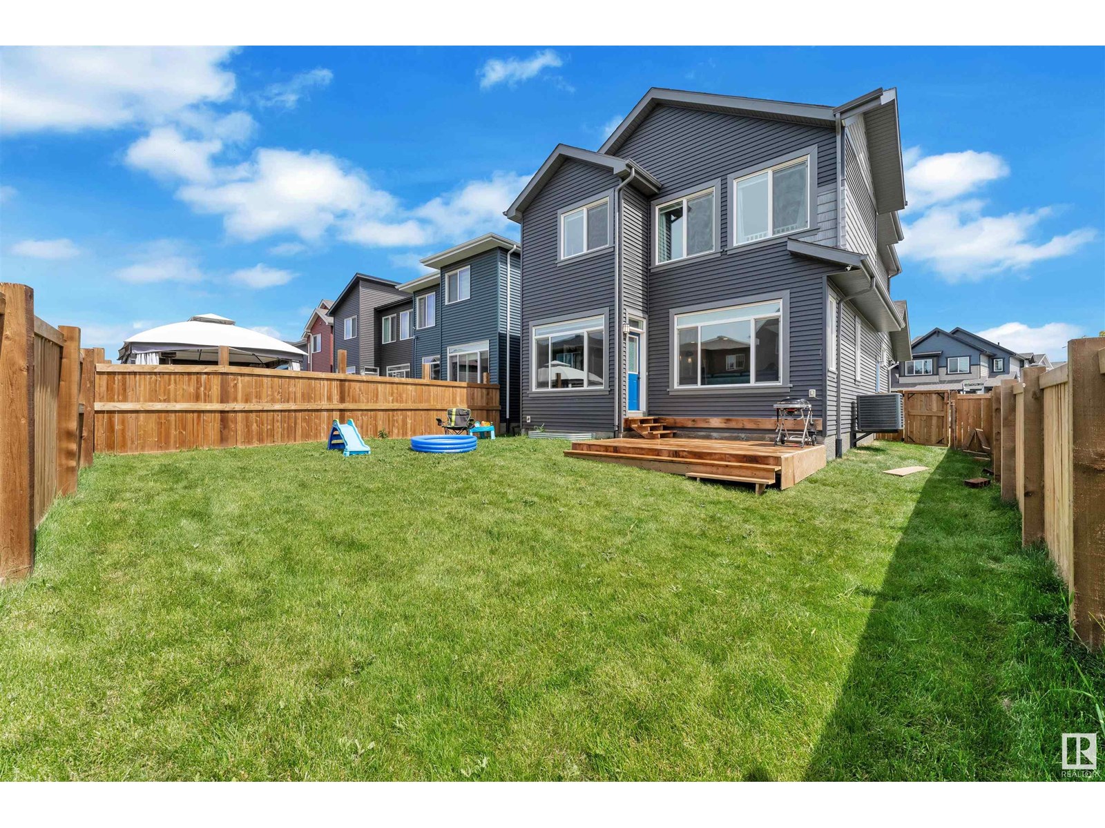 Photo 35 of 4104 Hawthorn Co Sw, Edmonton AB