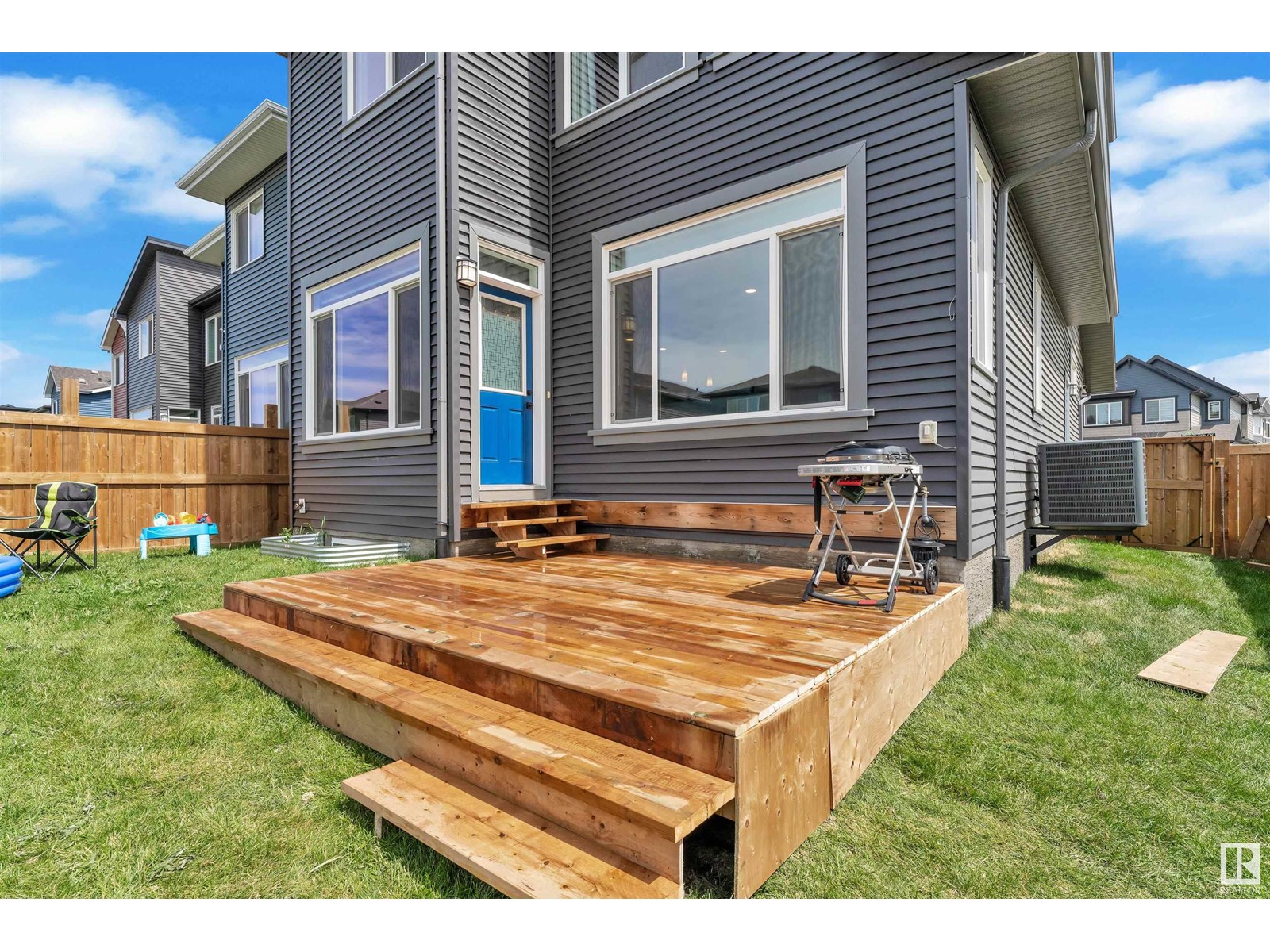 Photo 38 of 4104 Hawthorn Co Sw, Edmonton AB