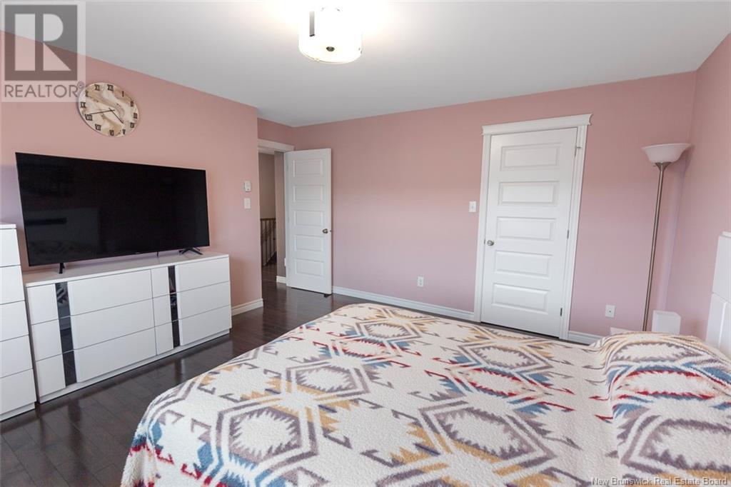 Photo 16 of 351 Dolbeau Street, Dieppe NB