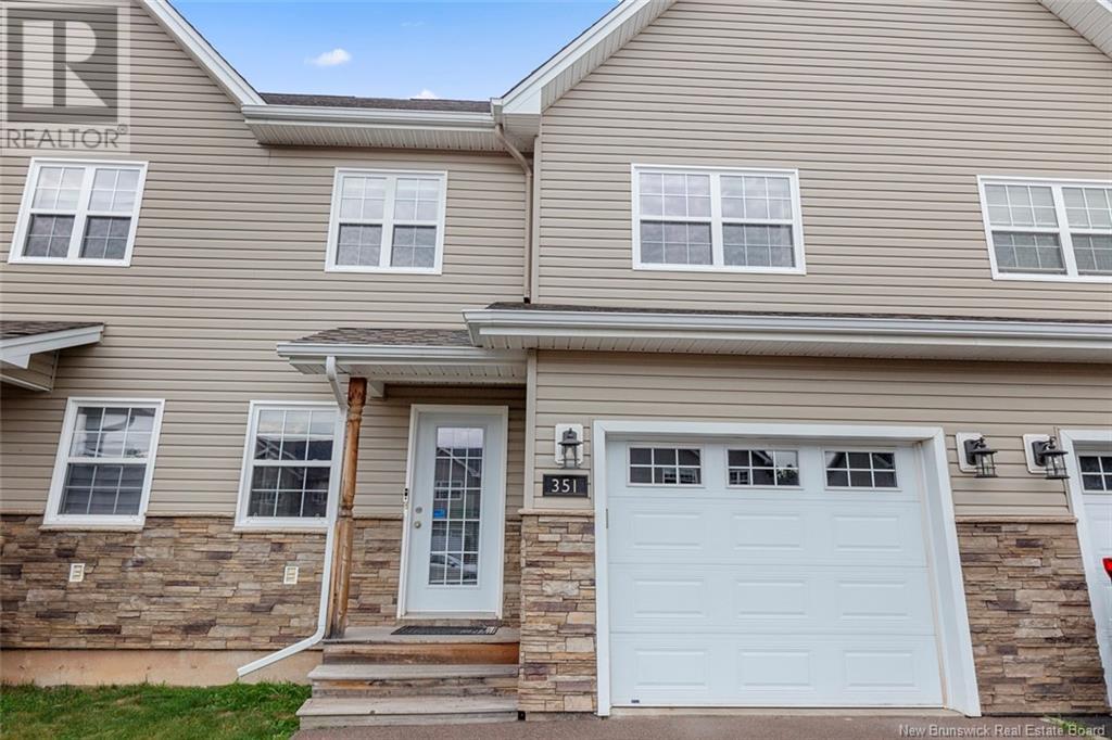 Photo 31 of 351 Dolbeau Street, Dieppe NB