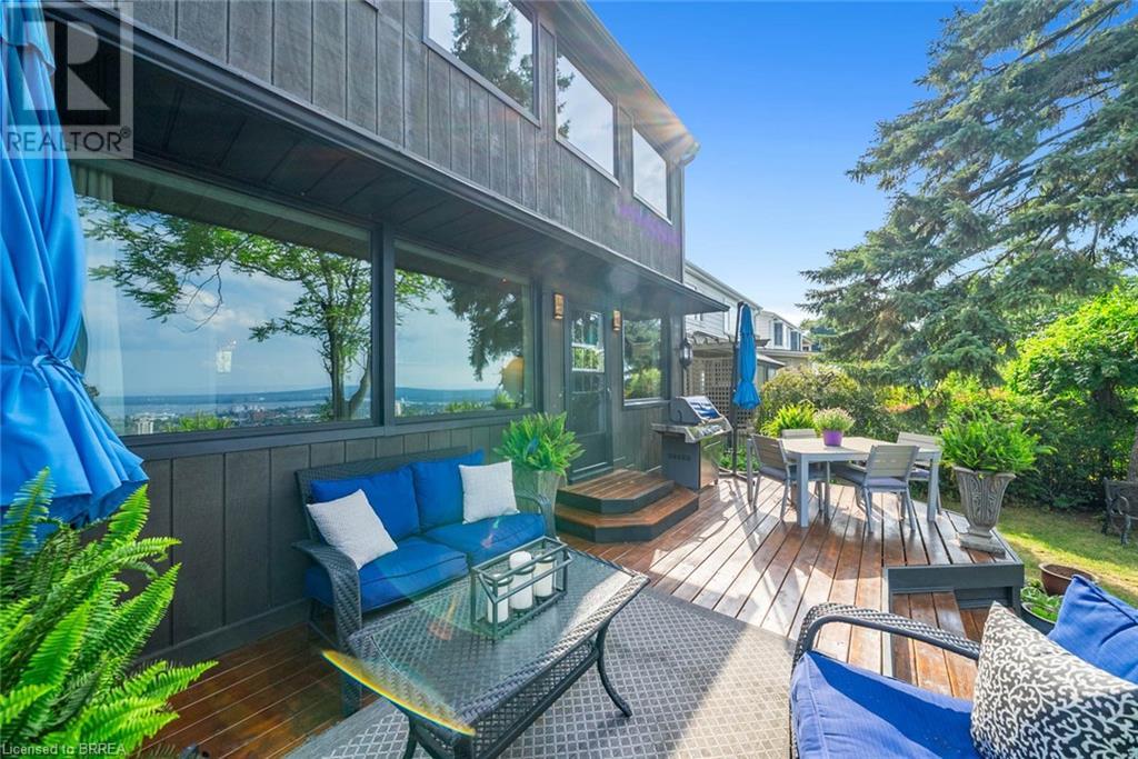 Photo 44 of 47 Mountain Park Avenue, Hamilton ON