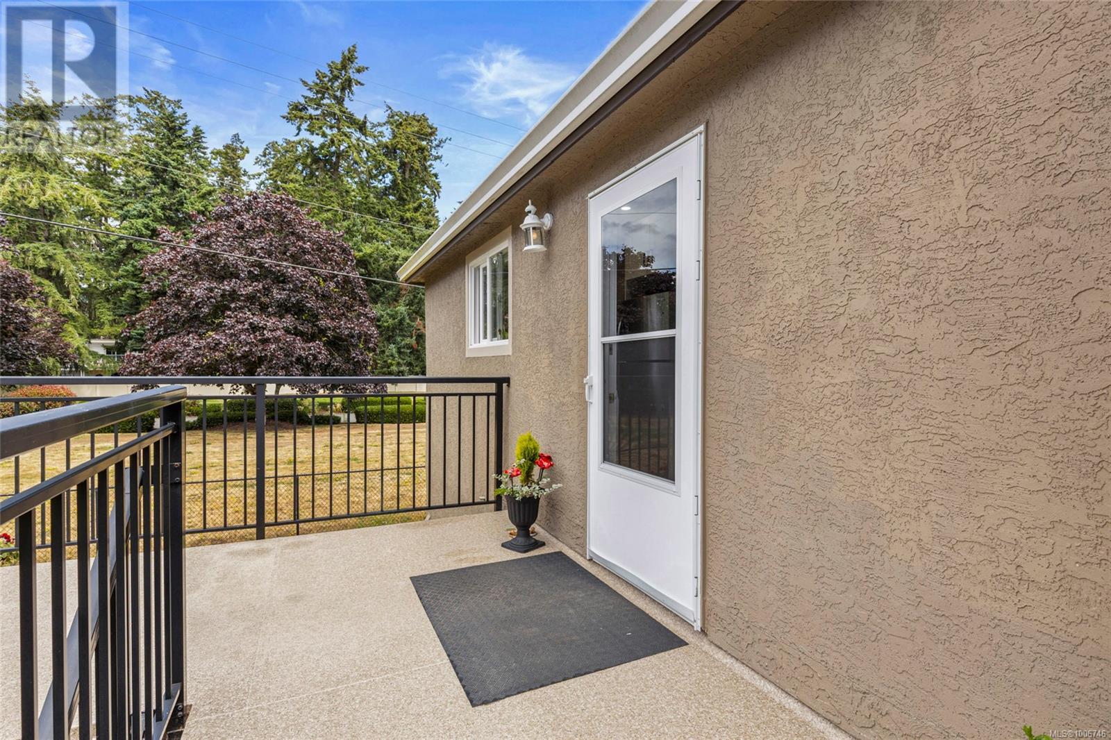 Photo 5 of 106 1987 Kaltasin Rd, Sooke BC