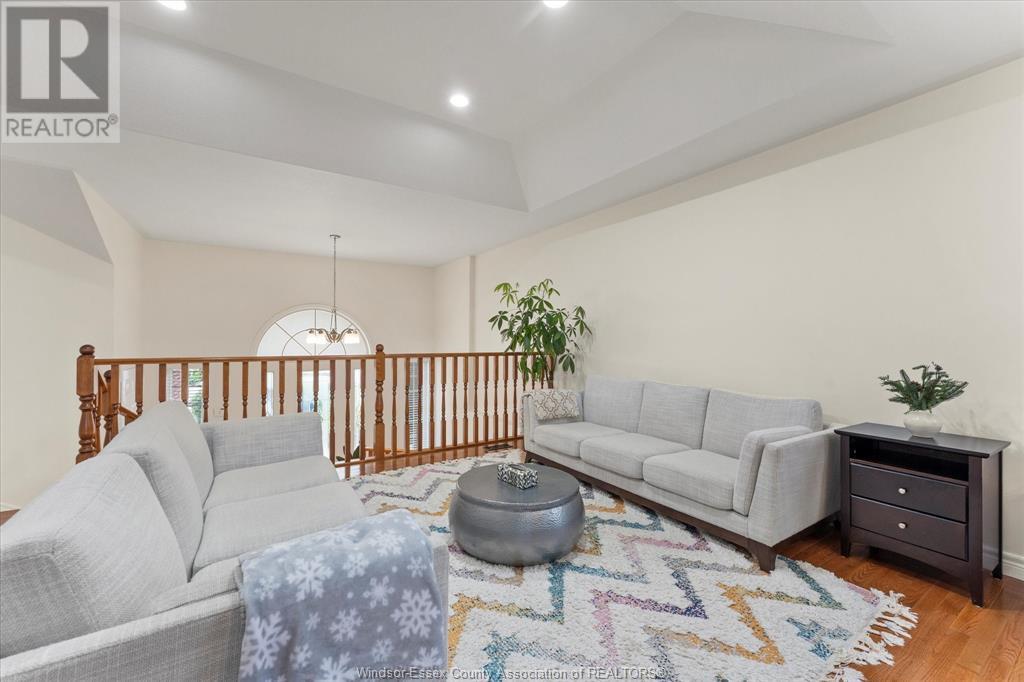 Photo 8 of 4583 Brunswick Avenue, Windsor ON
