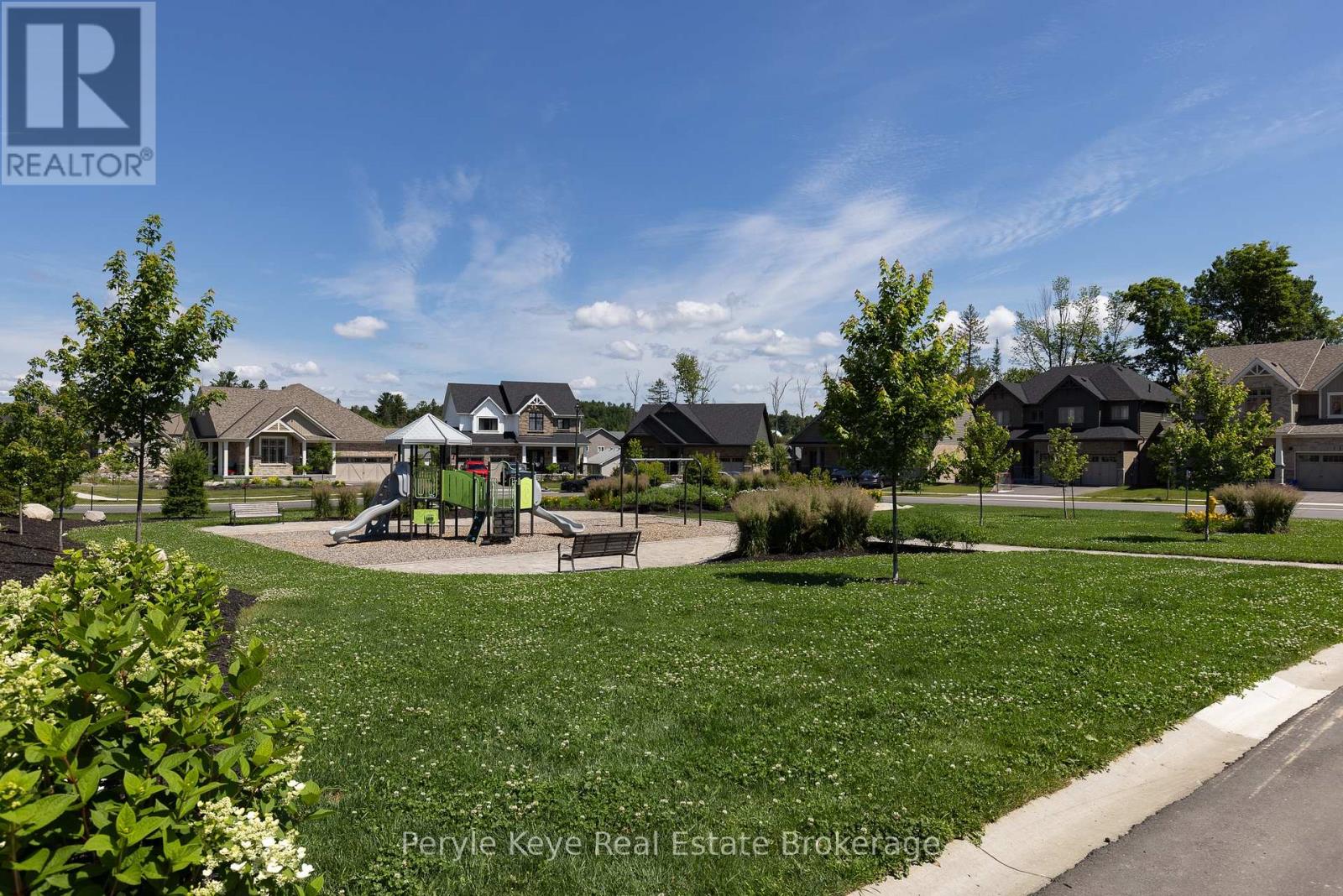 Photo 1 of 14 Charles Morley Boulevard, Huntsville ON